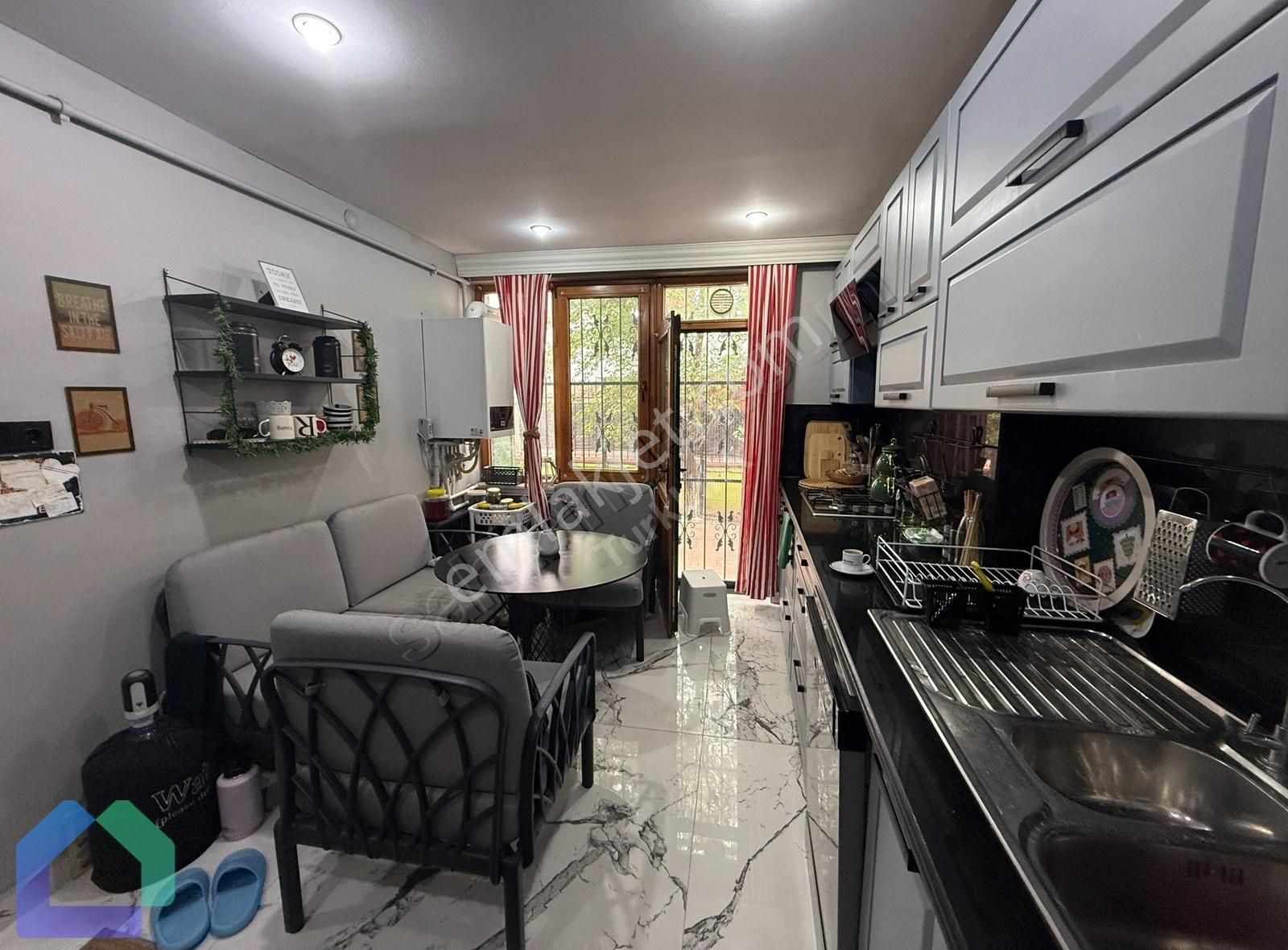 Atakent Ümraniyede 6+3 Bahçeli 4 Katlı Müstakil Ev 260 M² - Görsel 19