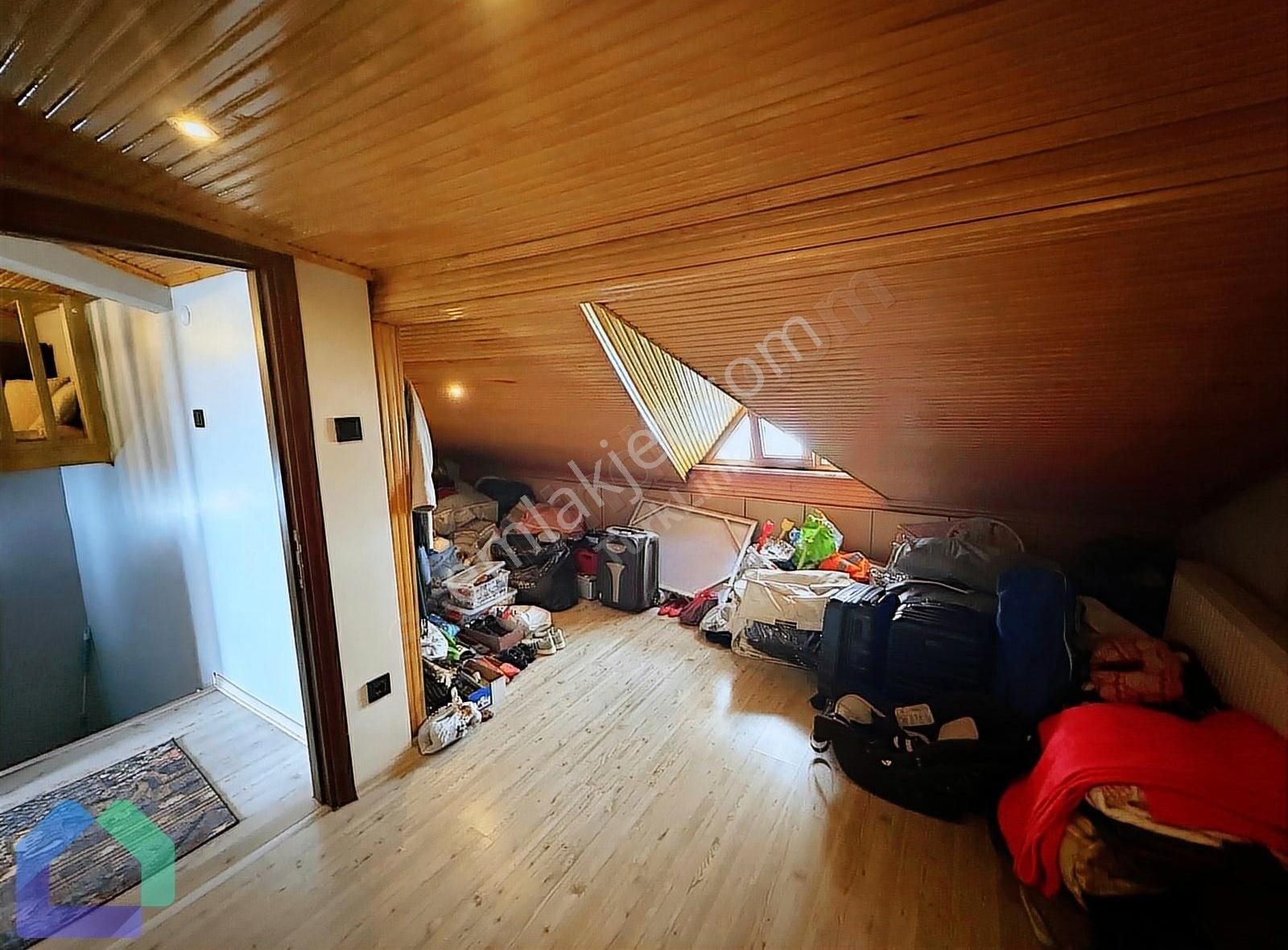 Atakent Ümraniyede 6+3 Bahçeli 4 Katlı Müstakil Ev 260 M² - Görsel 8