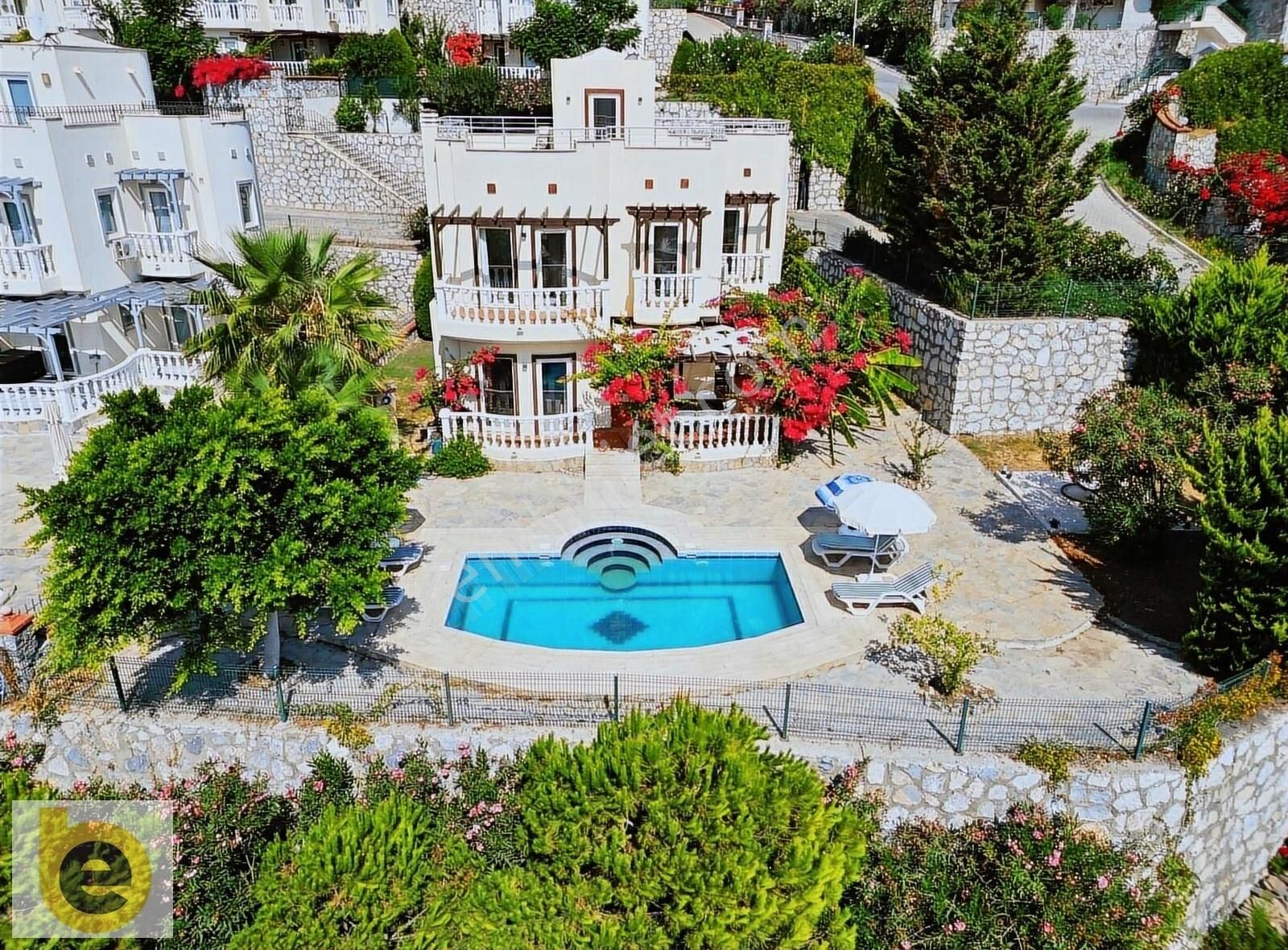 Turquoise Sitesi'nde Göl Manzaralı Özel Havuzlu 4+1 Villa - Görsel 3
