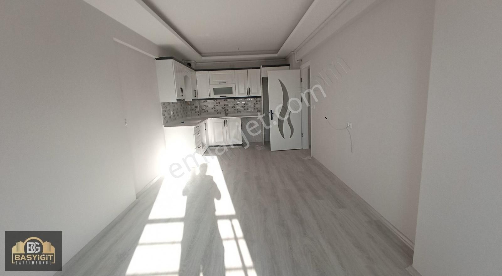 Efendi Mh. Nurcami Yakını Park Yanında 2+0 Satılık Daire