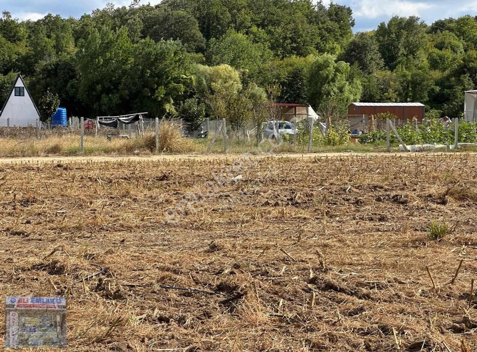 Çatalca Karacaköy 1410metre Çaplı Muvafakatnameli Çevrili