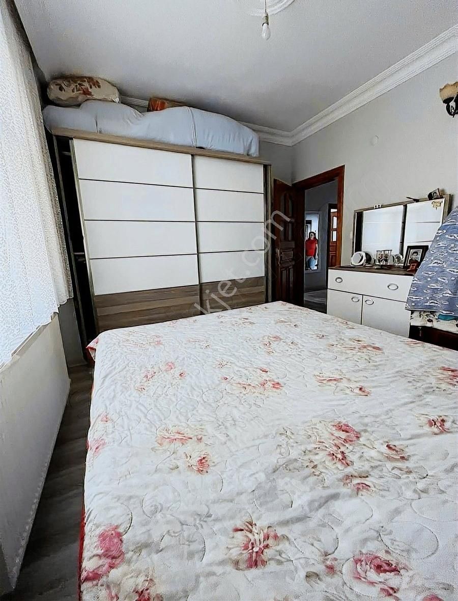 Muhteşem Konumda Satılık Geniş 3+1 - Görsel 13