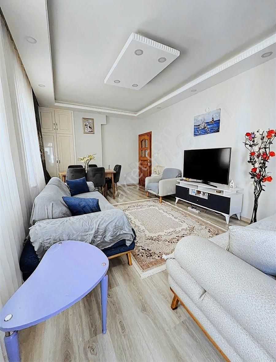 Muhteşem Konumda Satılık Geniş 3+1 - Görsel 4