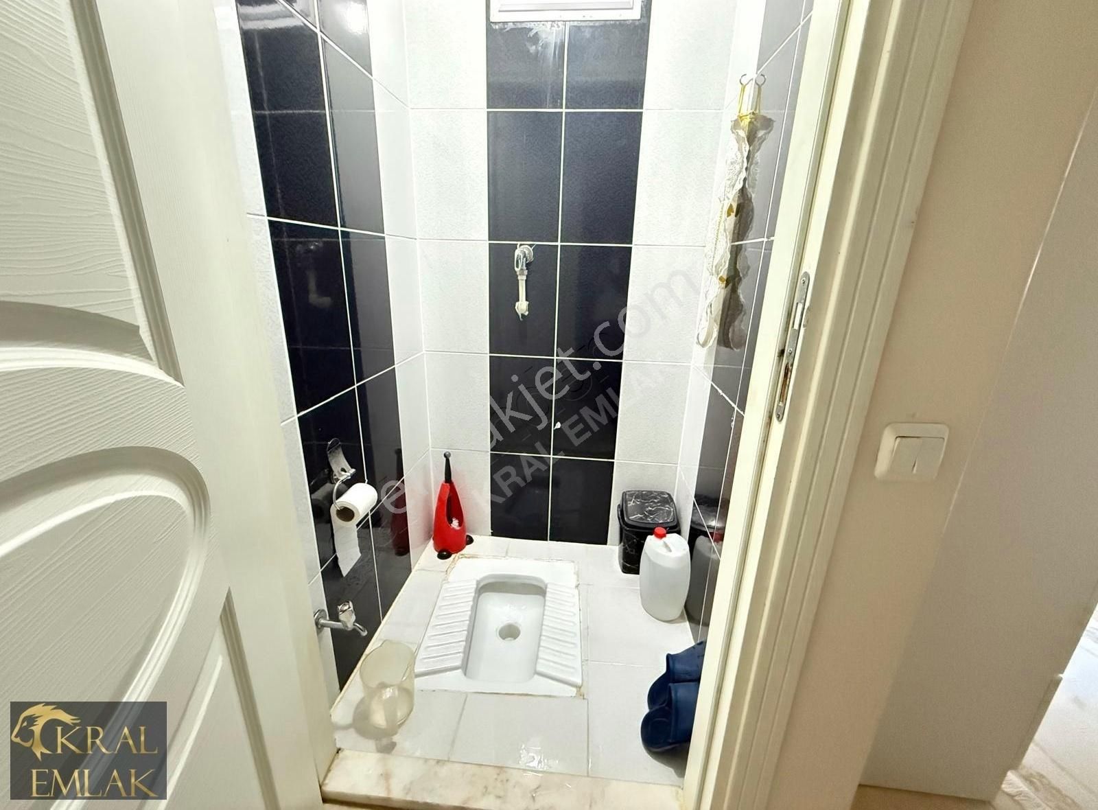 Çuhalı Çarşısında Deniz Manzaralı Denize Yakın Satılık 3+1 Ev - Görsel 13