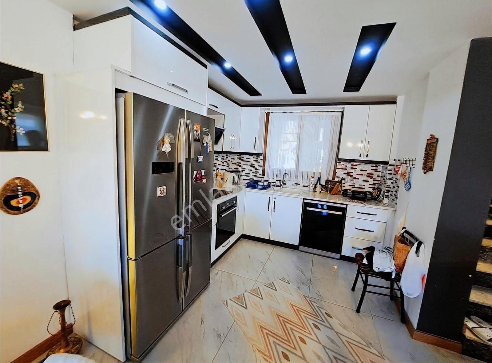 İzmir Seferihisar Ürkmez Cumhuriyet Te Satılık 3+1 Villa - Görsel 8