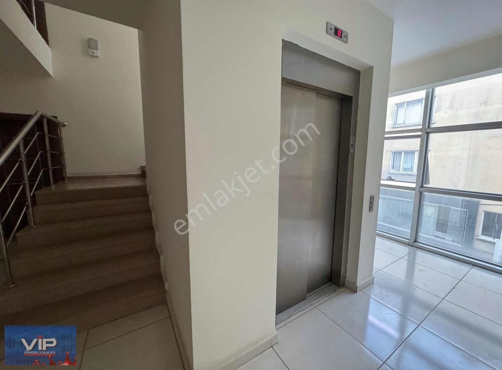 Vip Real Estate Pazarkapıda Merkezikonumda Fırsat 3+1 Daire&ofis - Görsel 12