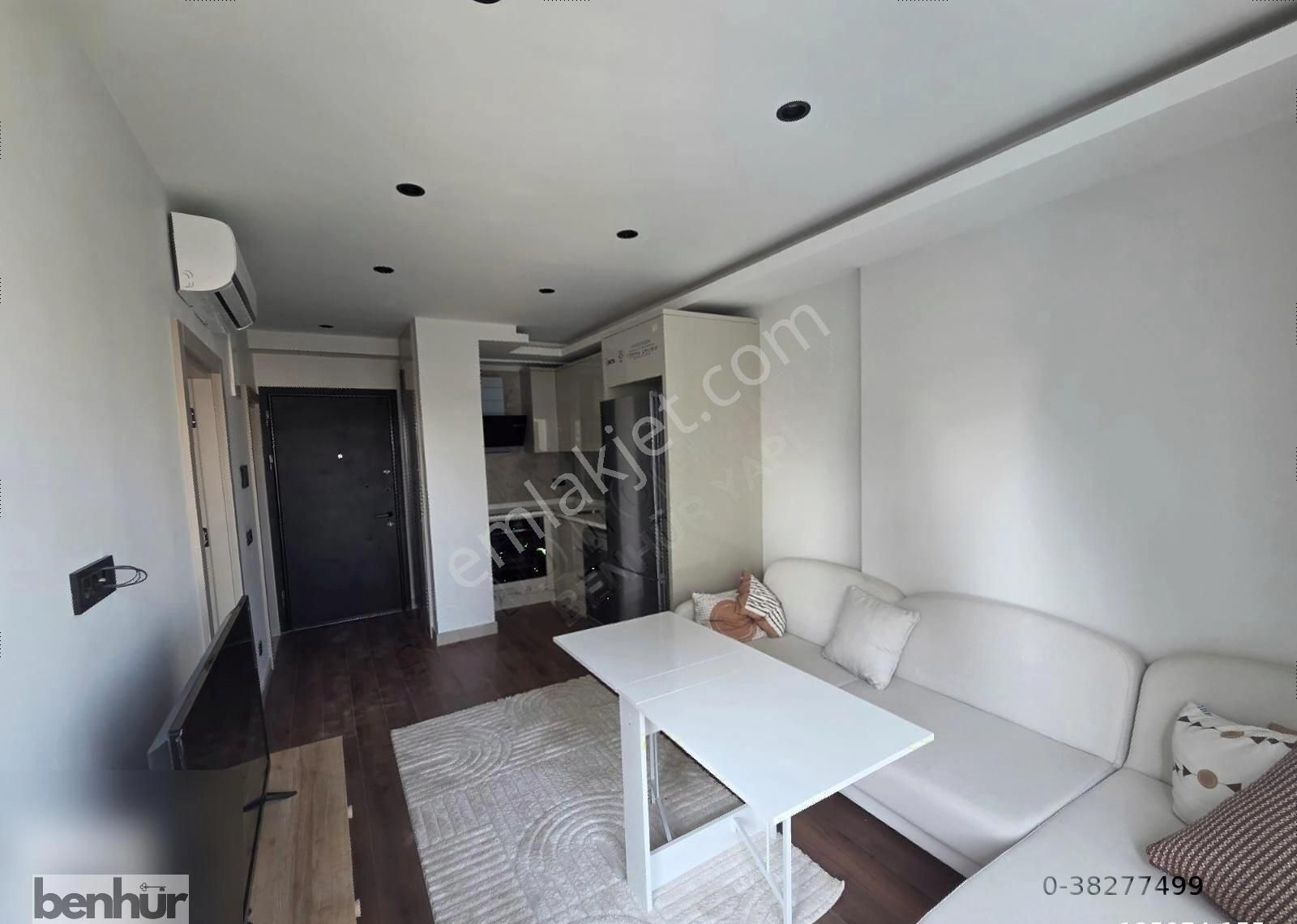 Altıntaş'ta, Otel Konseptli Sitede, Ara Kat, Satılık 1+1 Daire