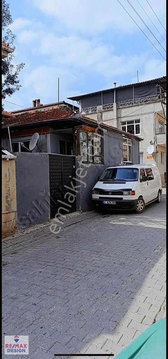 Remax Desıgn Hacıoğlunda Satılık Müstakil Ev