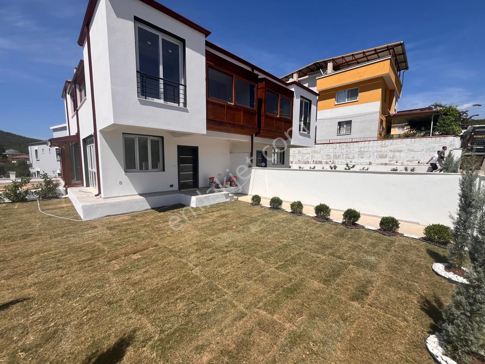 Seferihisar Payamlıda Geniş Bahçeli Sıfır 3+1 Yazlıklar - Görsel 5