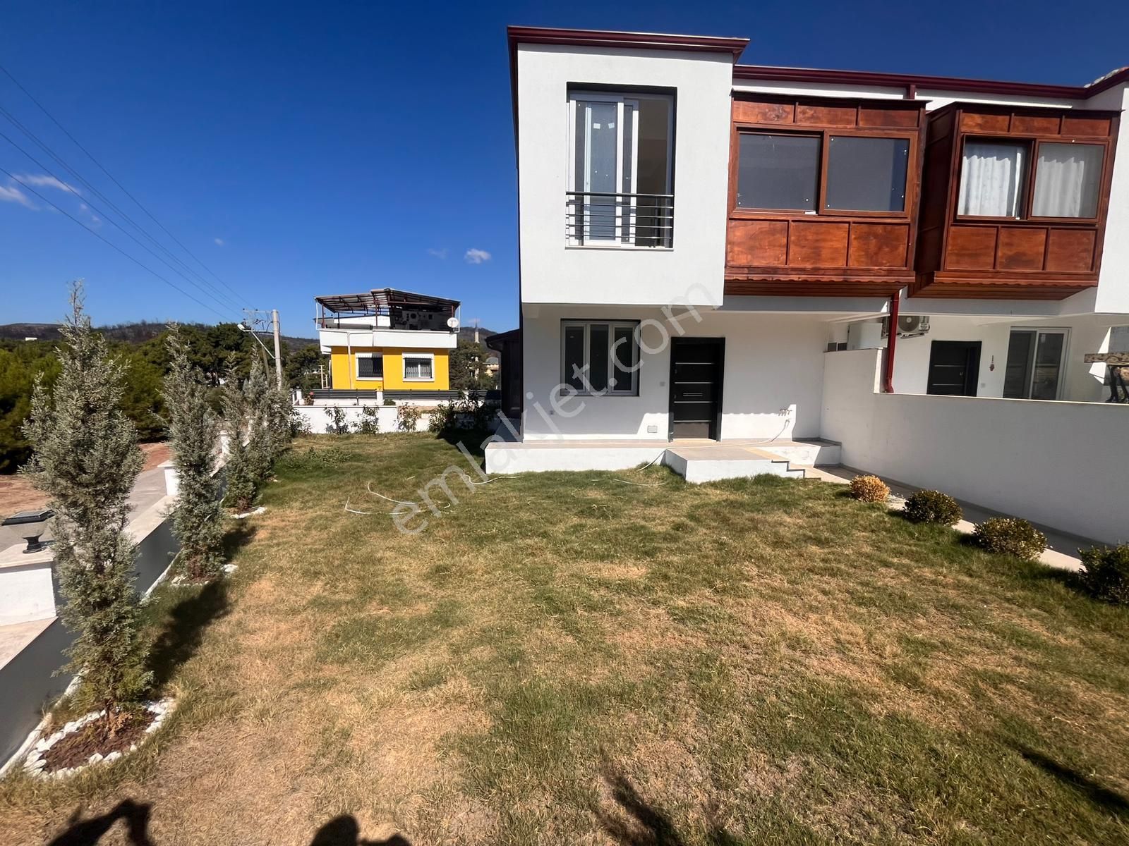 Seferihisar Payamlıda Geniş Bahçeli Sıfır 3+1 Yazlıklar - Görsel 3