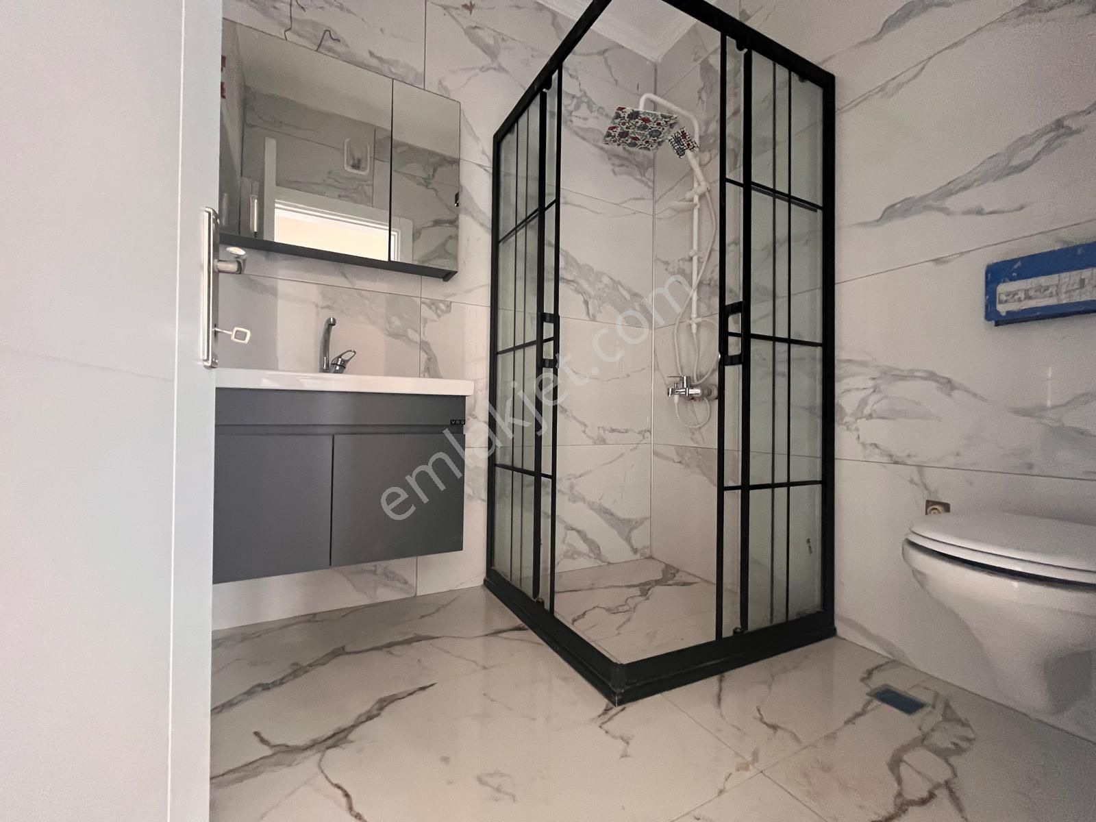 Seferihisar Payamlıda Geniş Bahçeli Sıfır 3+1 Yazlıklar - Görsel 17