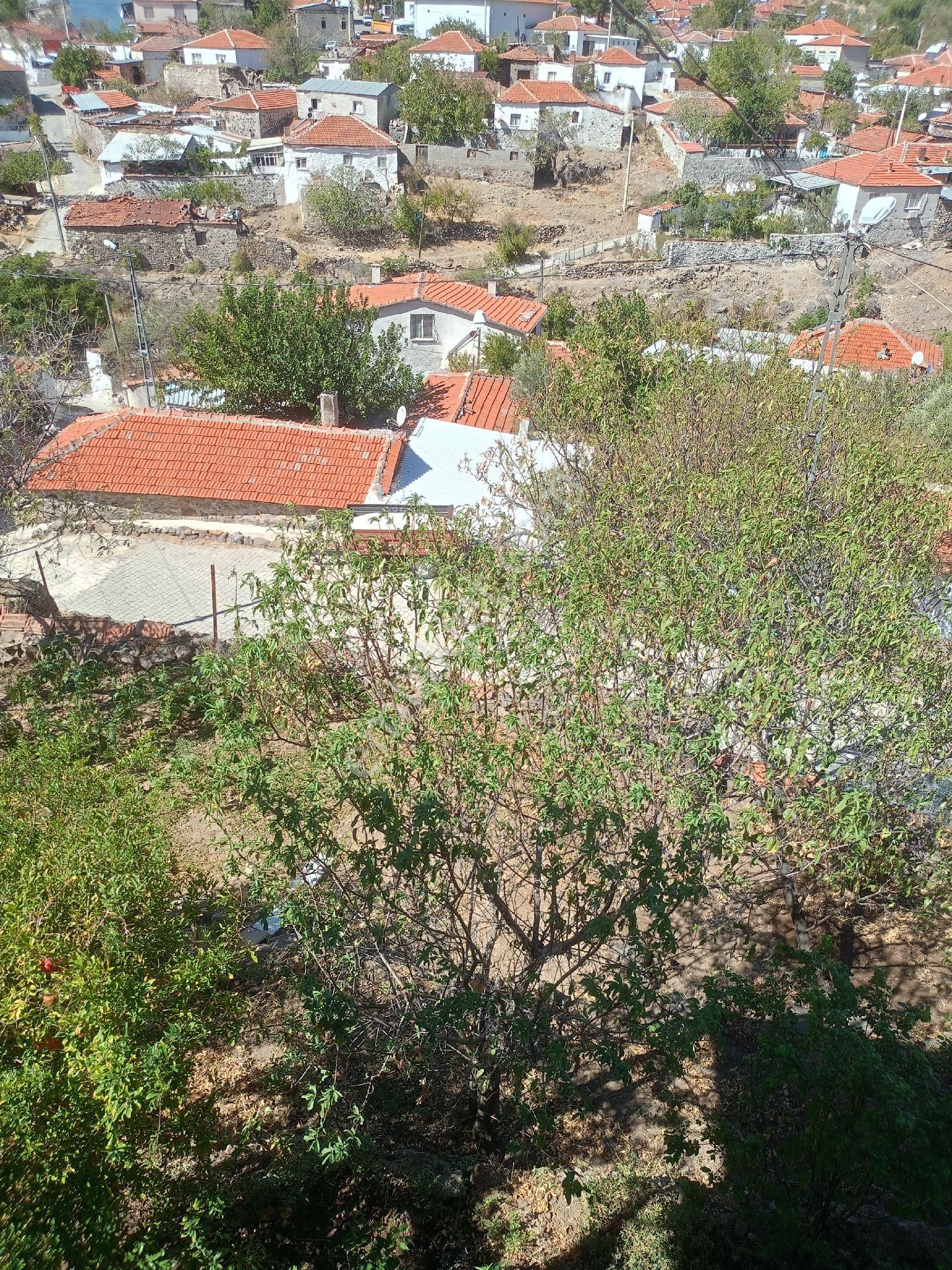 Koyuneli Mahallesi / Satılık Bahçeli Taş Ev / 5+1 / Bergama - Görsel 20