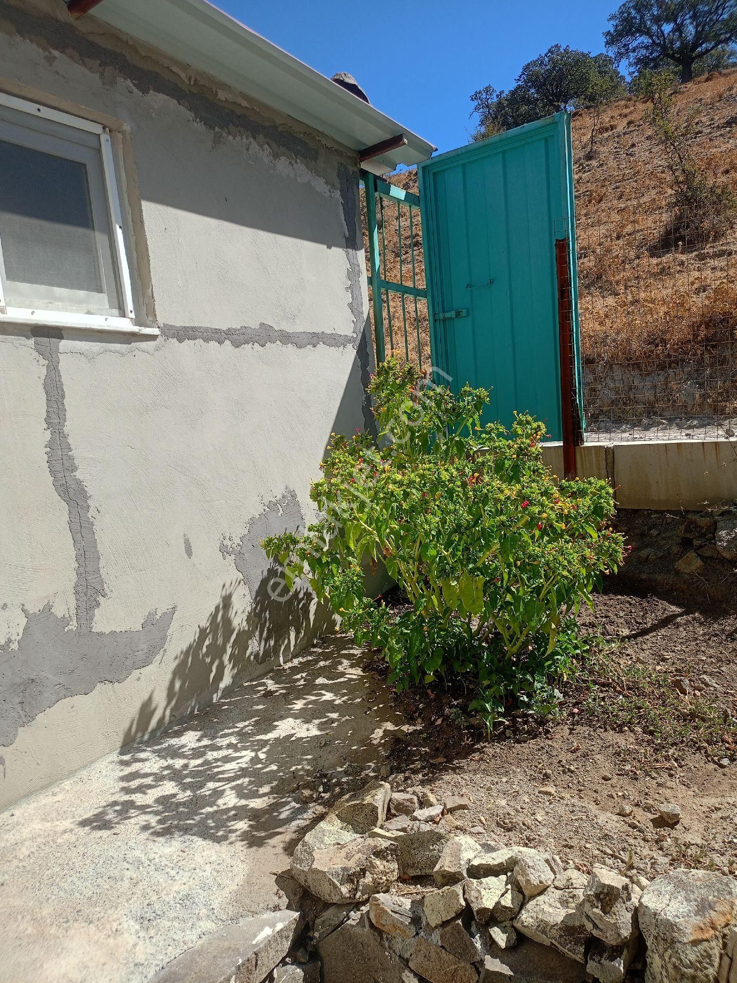 Koyuneli Mahallesi / Satılık Bahçeli Taş Ev / 5+1 / Bergama - Görsel 33