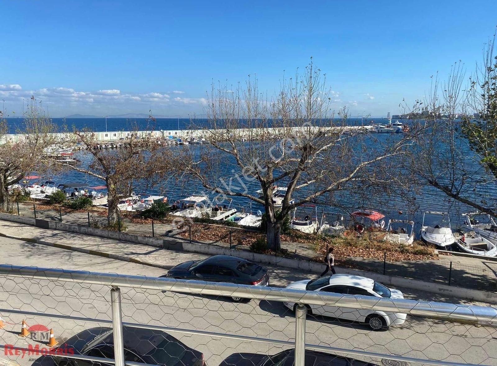 Yalova Çınarcık Merkezde Denize Sıfır 2+1 Eşyalı Daire - Görsel 23