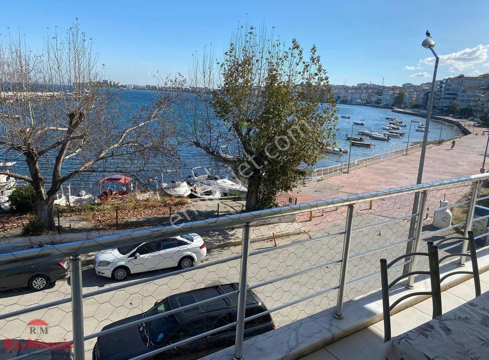 Yalova Çınarcık Merkezde Denize Sıfır 2+1 Eşyalı Daire - Görsel 12