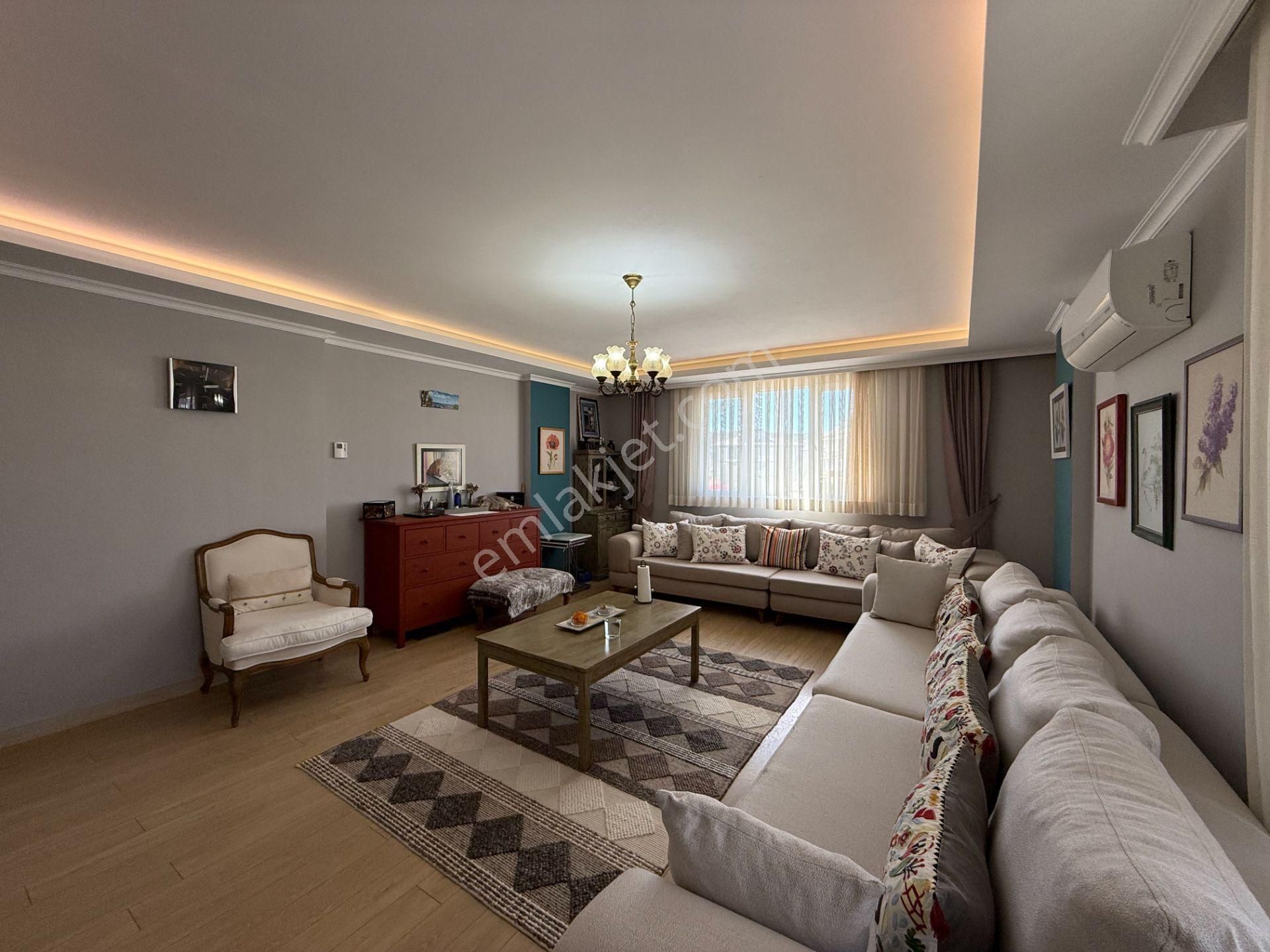 Sığacık Marina Yakınında Geniş Ve Konforlu Satılık Daire! - Görsel 2