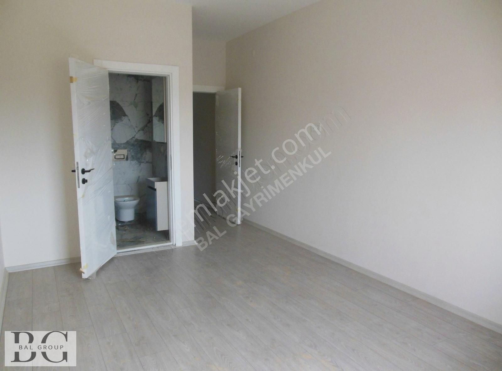 Bal Gayrimenkul- Cüneytbeyde Müstakil Girişli Önü Açık 4+1 Villa - Görsel 9