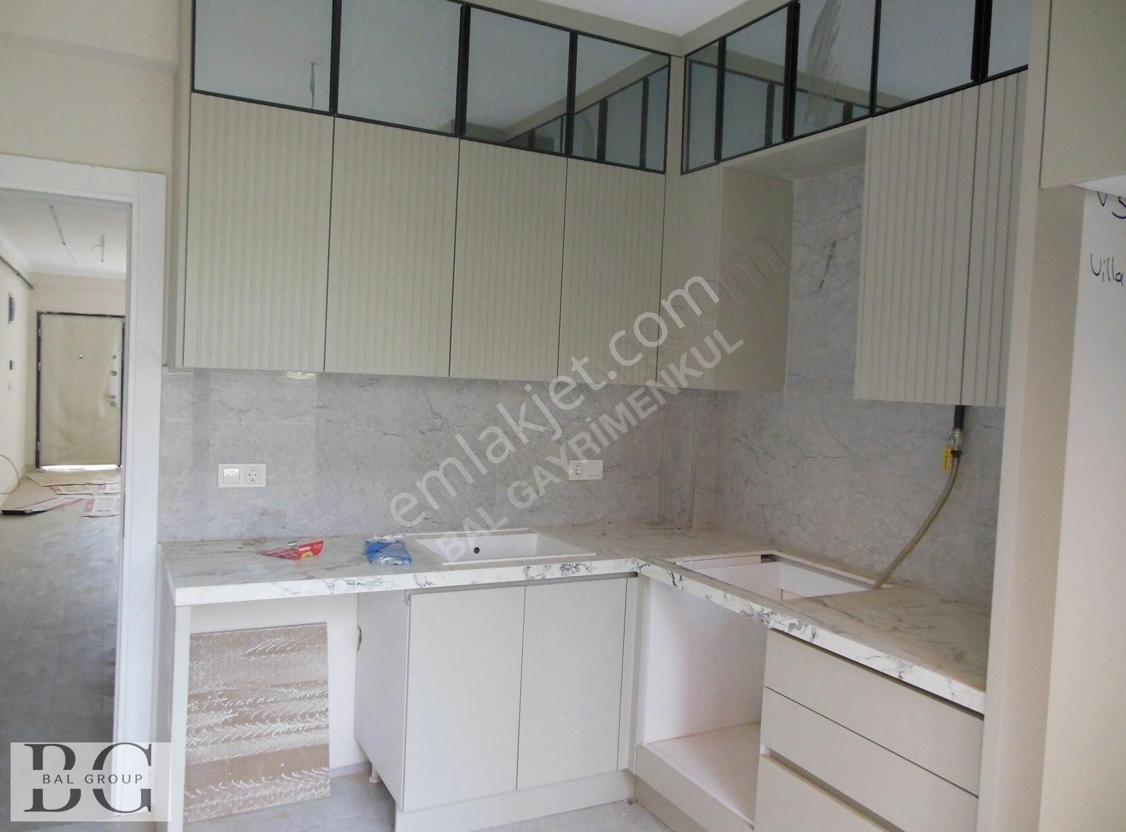 Bal Gayrimenkul- Cüneytbeyde Müstakil Girişli Önü Açık 4+1 Villa - Görsel 21