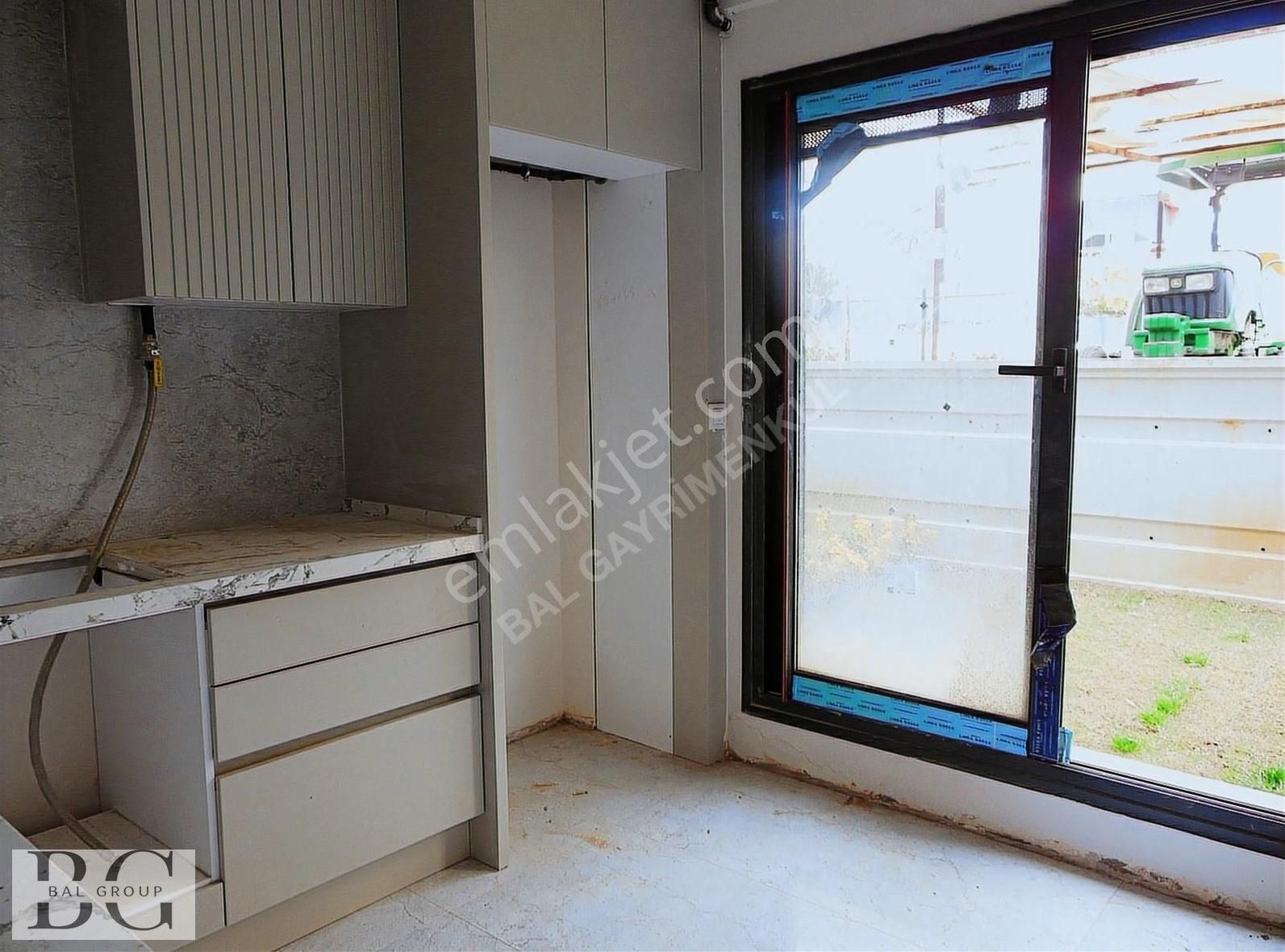 Bal Gayrimenkul- Cüneytbeyde Müstakil Girişli Önü Açık 4+1 Villa - Görsel 15