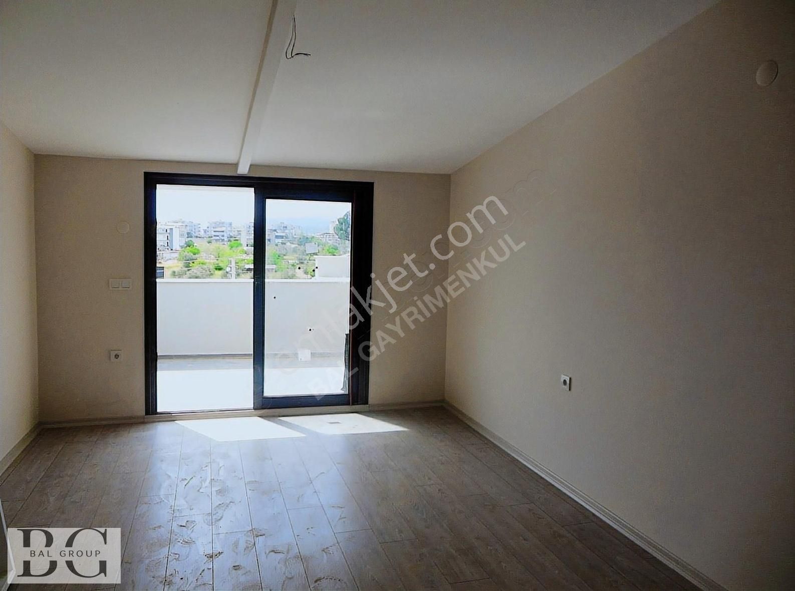 Bal Gayrimenkul- Cüneytbeyde Müstakil Girişli Önü Açık 4+1 Villa - Görsel 30