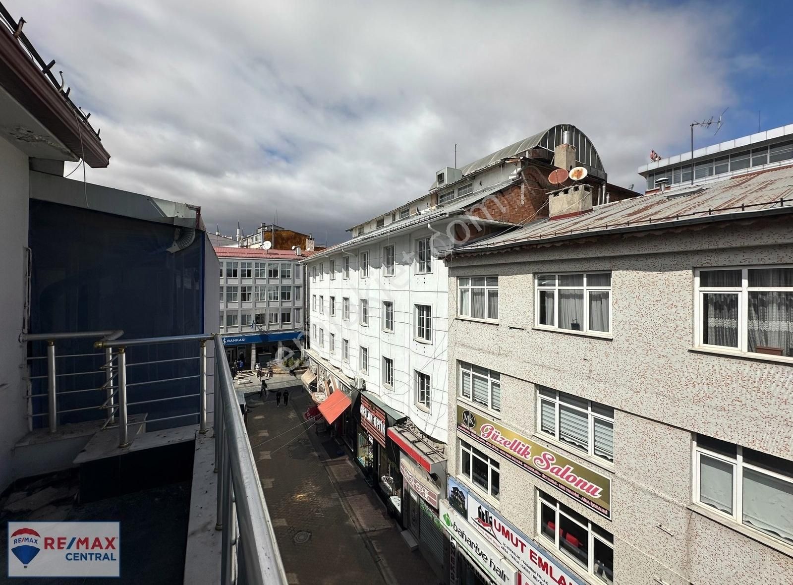 Remax Central Dan Çarşının İçinde Eşsiz Fırsat Komple Bina - Görsel 3
