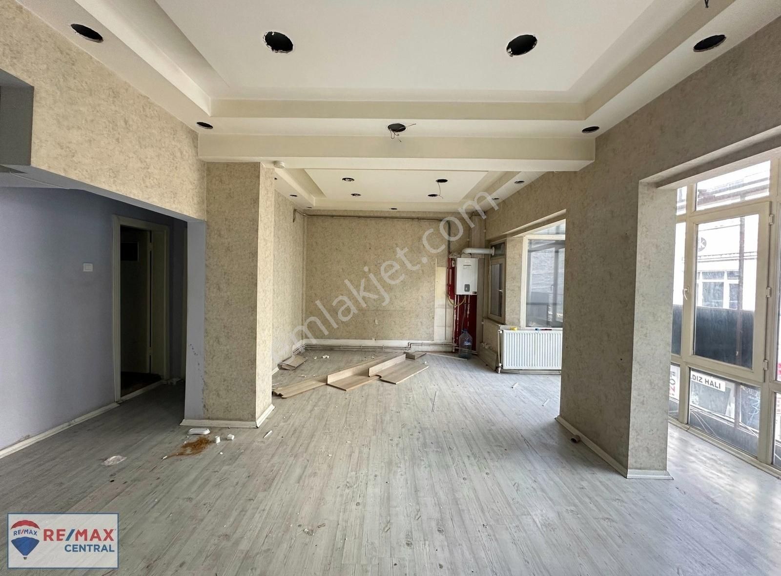 Remax Central Dan Çarşının İçinde Eşsiz Fırsat Komple Bina - Görsel 17