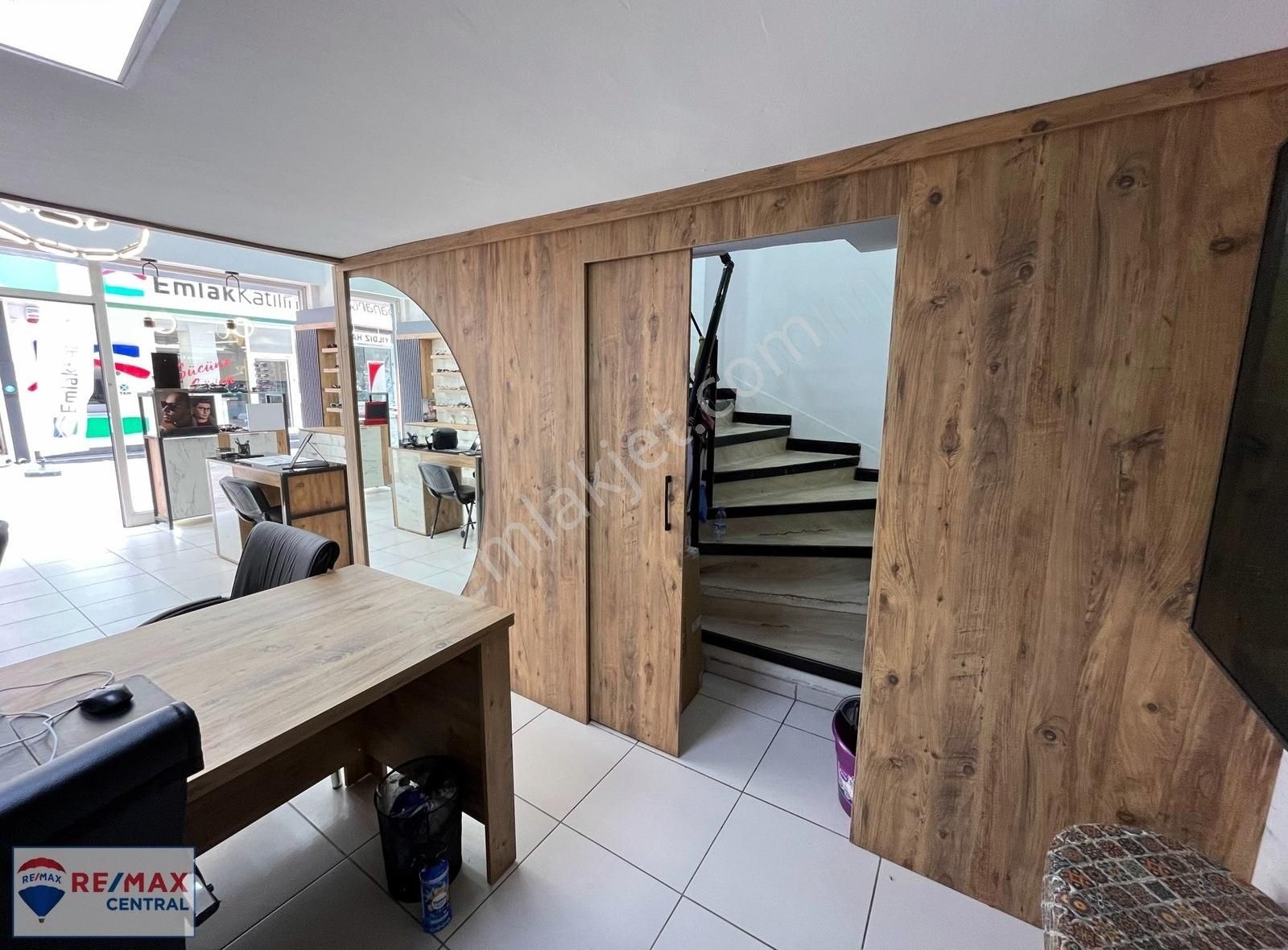 Remax Central Dan Çarşının İçinde Eşsiz Fırsat Komple Bina - Görsel 6