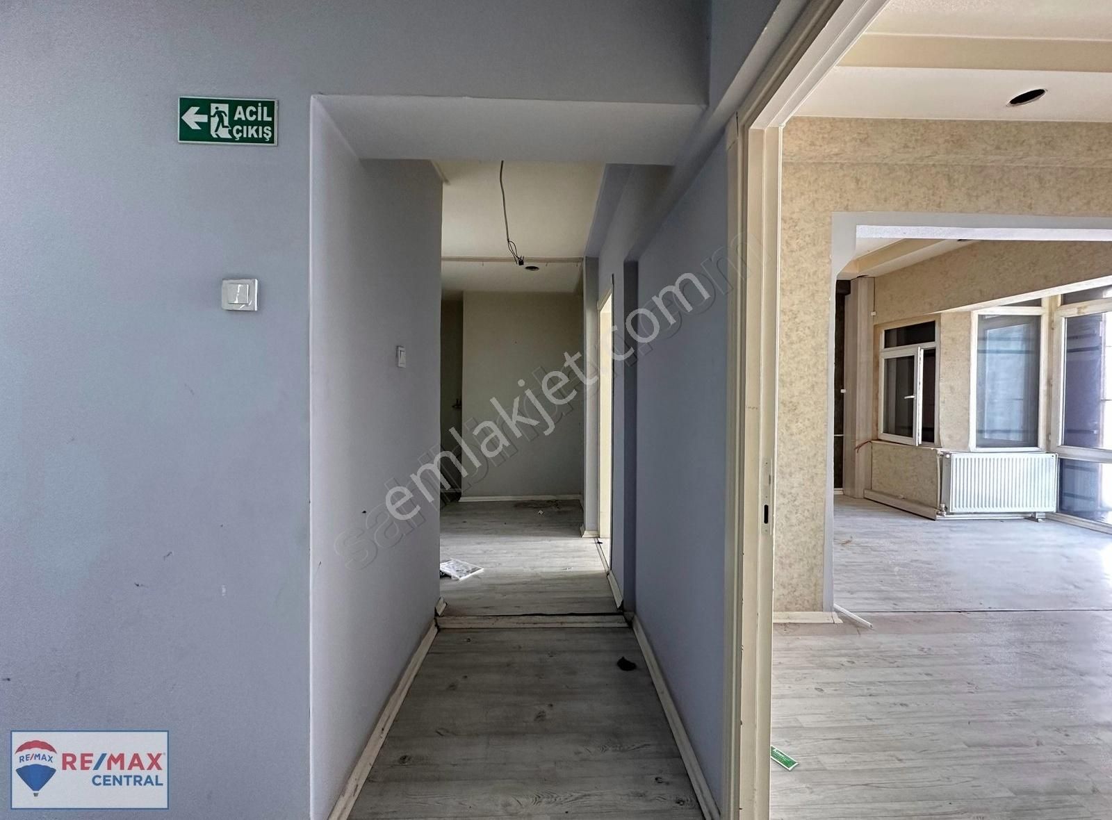 Remax Central Dan Çarşının İçinde Eşsiz Fırsat Komple Bina - Görsel 10