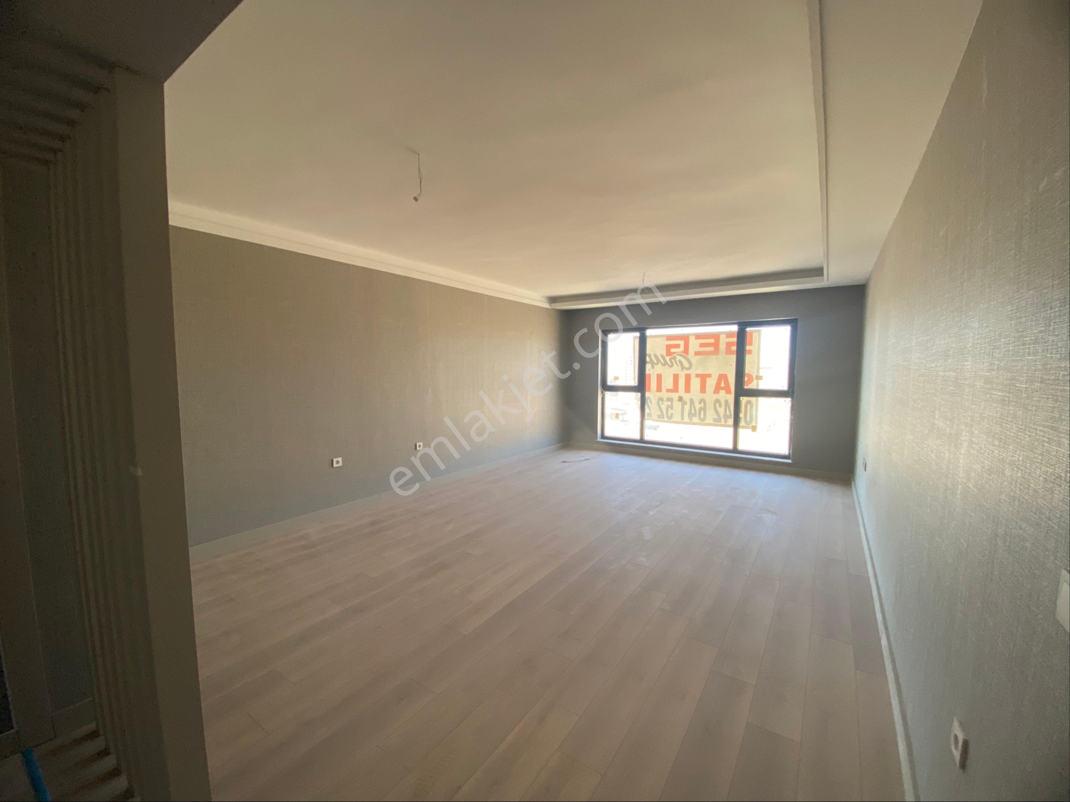 Seg Grup| Site İçerisinde Yüksek Kat Geniş 4+1 Satılık Daire