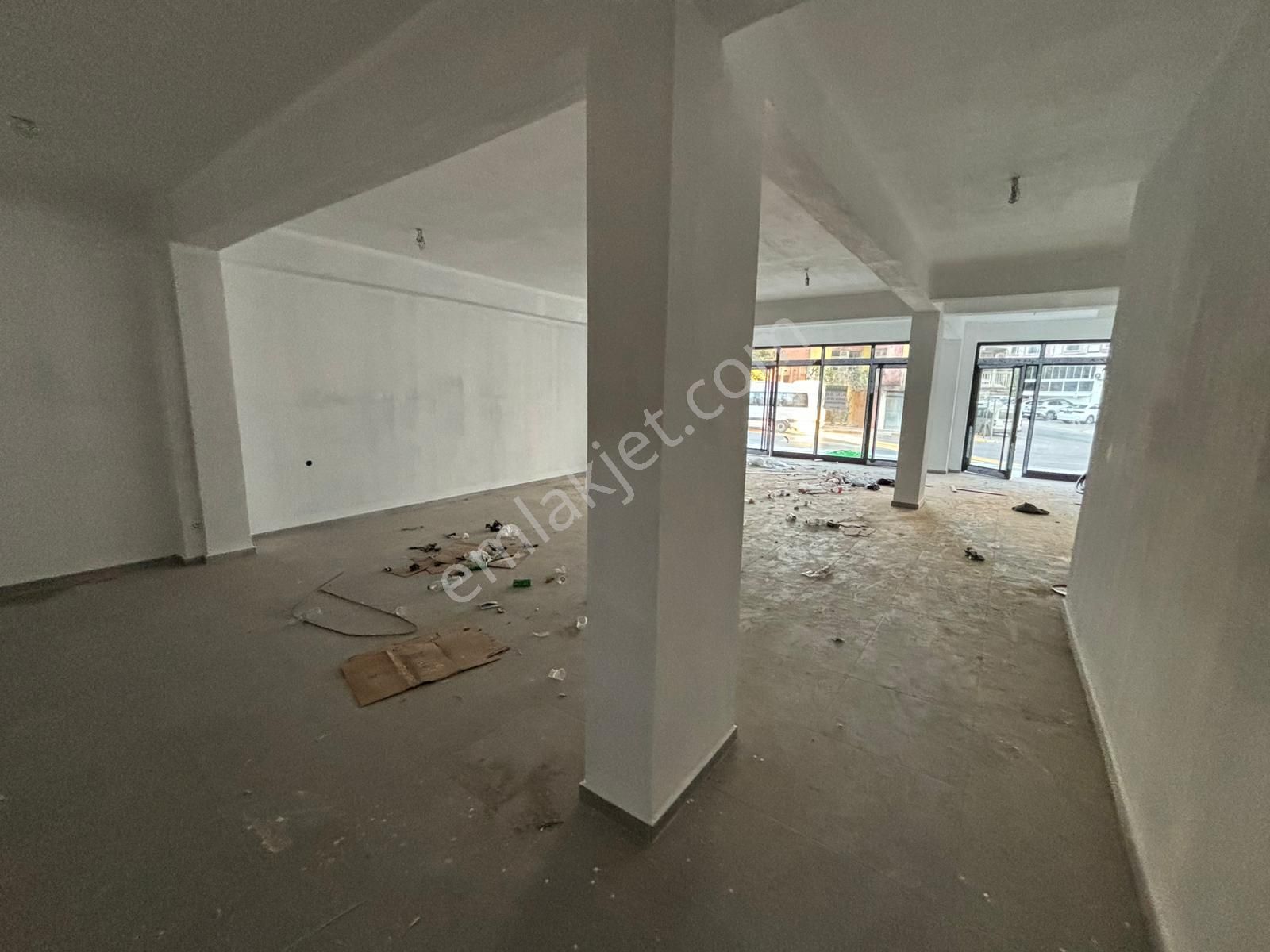Usta Gayrimenkul'den Kiralık Cadde Üzerinde Sıfır Dükkan - Görsel 13