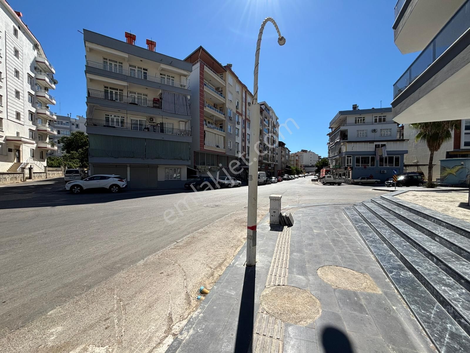 Usta Gayrimenkul'den Kiralık Cadde Üzerinde Sıfır Dükkan - Görsel 8