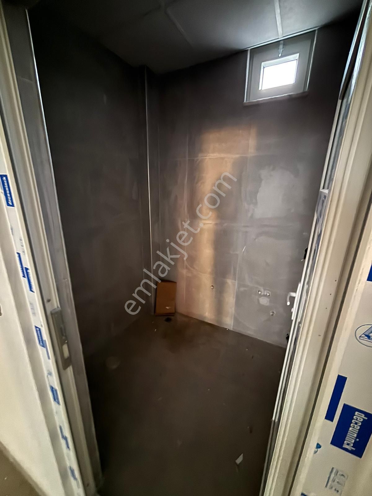 Usta Gayrimenkul'den Kiralık Cadde Üzerinde Sıfır Dükkan - Görsel 12
