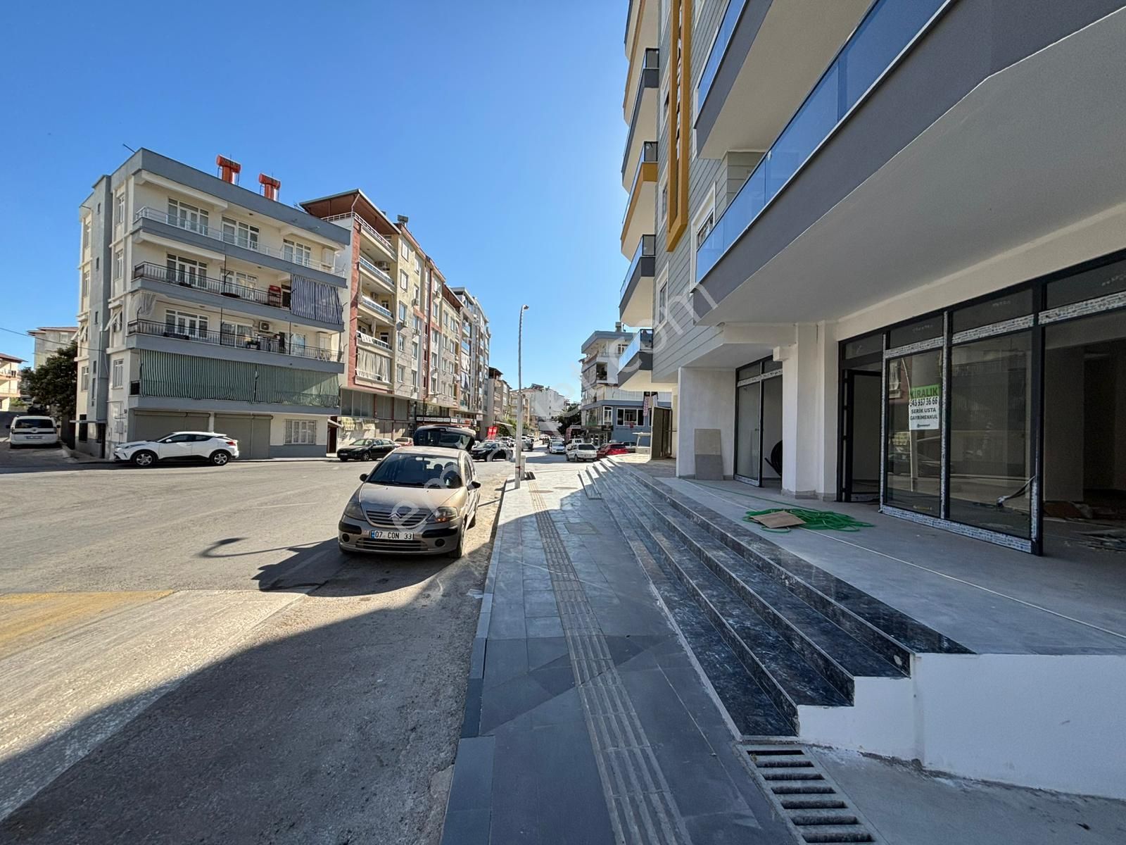Usta Gayrimenkul'den Kiralık Cadde Üzerinde Sıfır Dükkan - Görsel 7