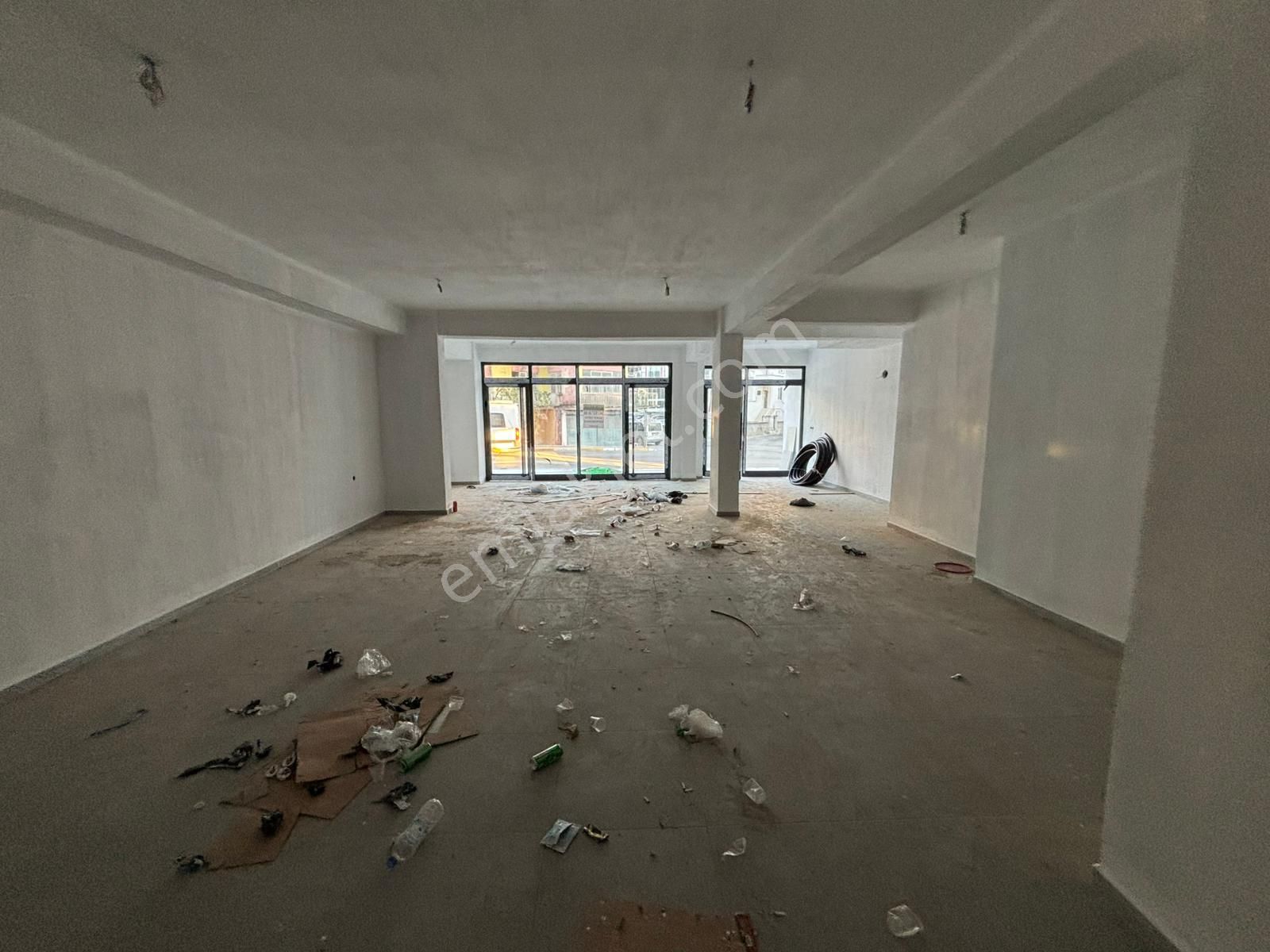 Usta Gayrimenkul'den Kiralık Cadde Üzerinde Sıfır Dükkan - Görsel 14