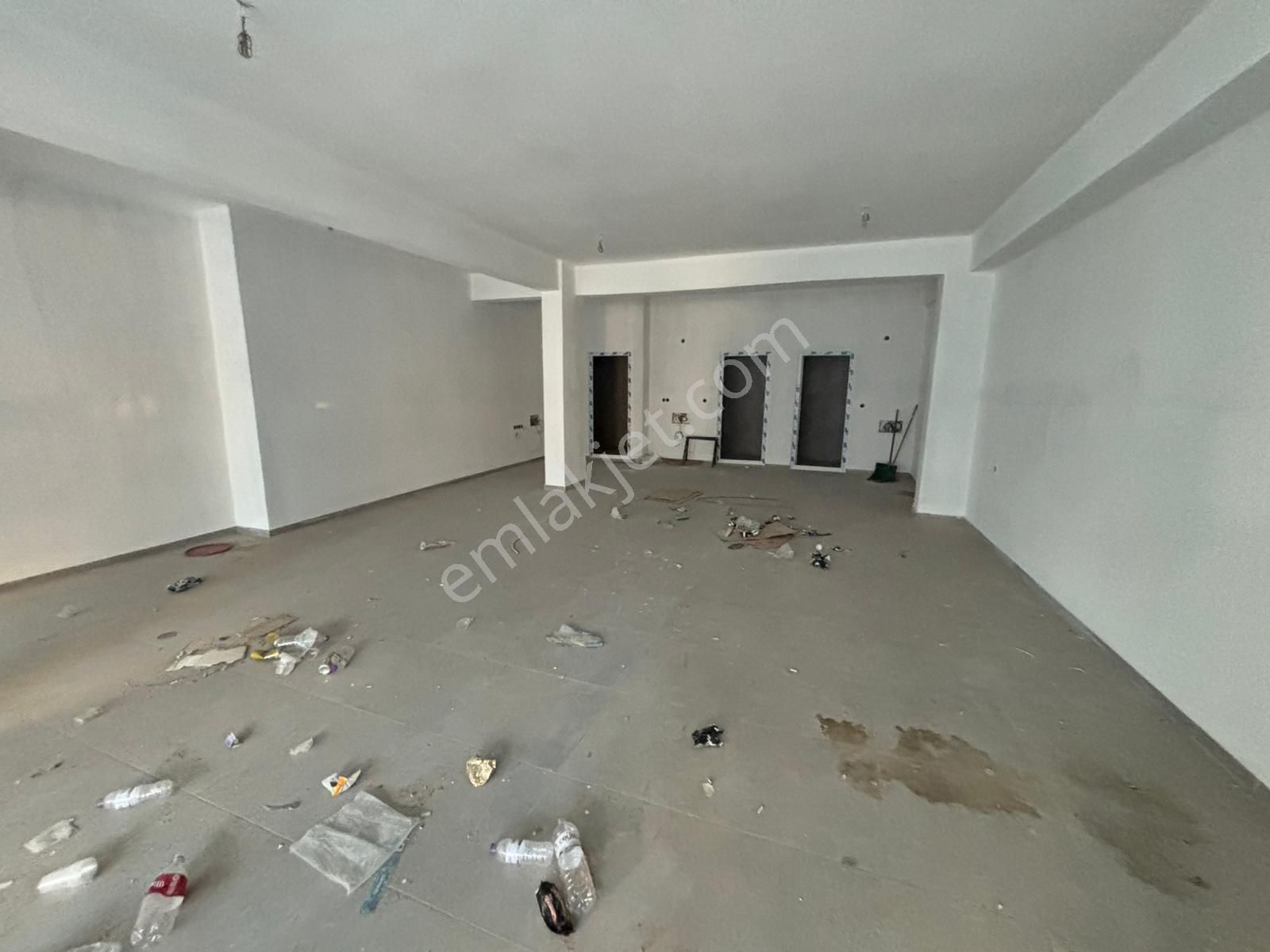 Usta Gayrimenkul'den Kiralık Cadde Üzerinde Sıfır Dükkan - Görsel 15