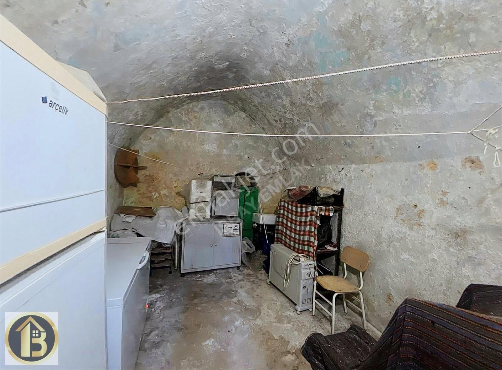 Artuklu Ulu Cami Dibinde 2 Katlı 7 Odalı Satılık Tarihi Ev - Görsel 14