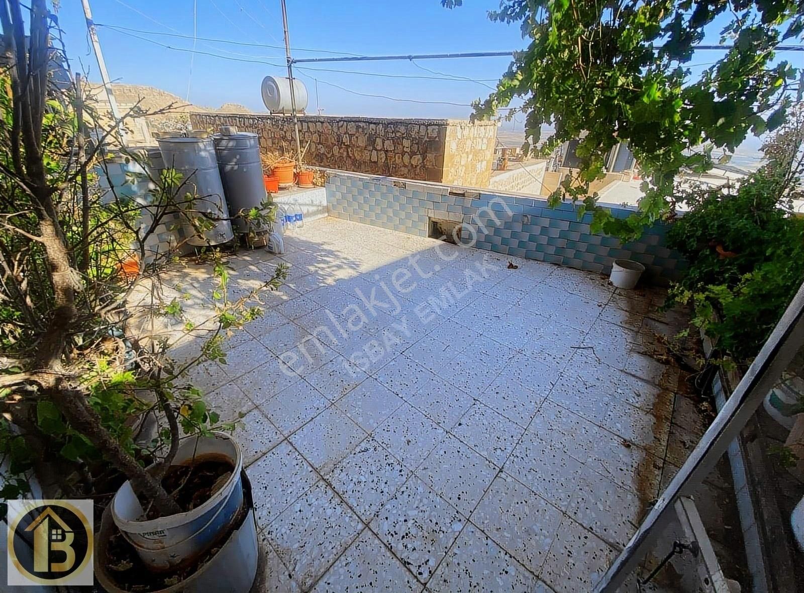 Artuklu Ulu Cami Dibinde 2 Katlı 7 Odalı Satılık Tarihi Ev - Görsel 19