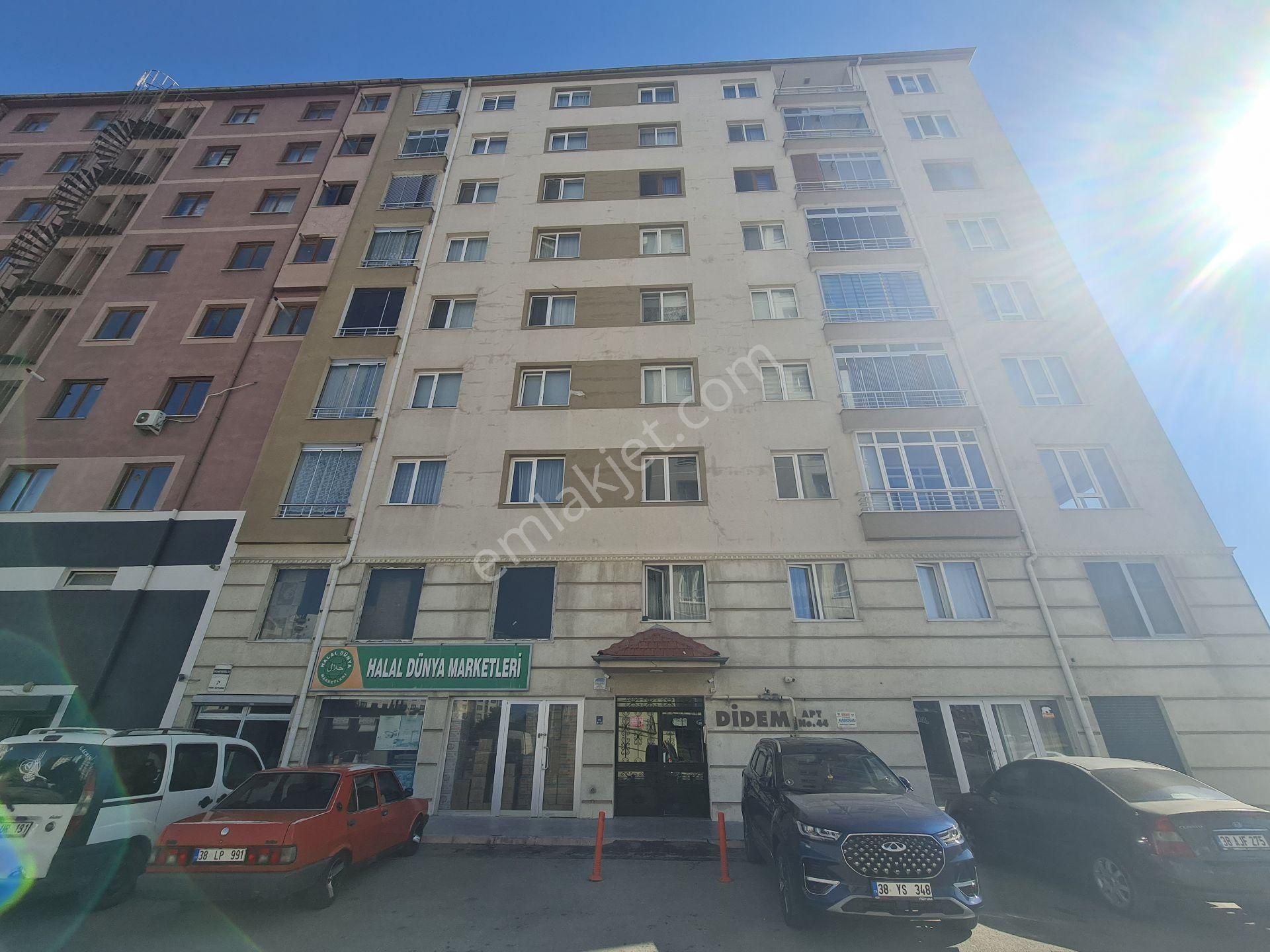 Gülük Mahallesinde Çarşı Merkezinde 3+1, 175m² Satılık Daire - Görsel 6