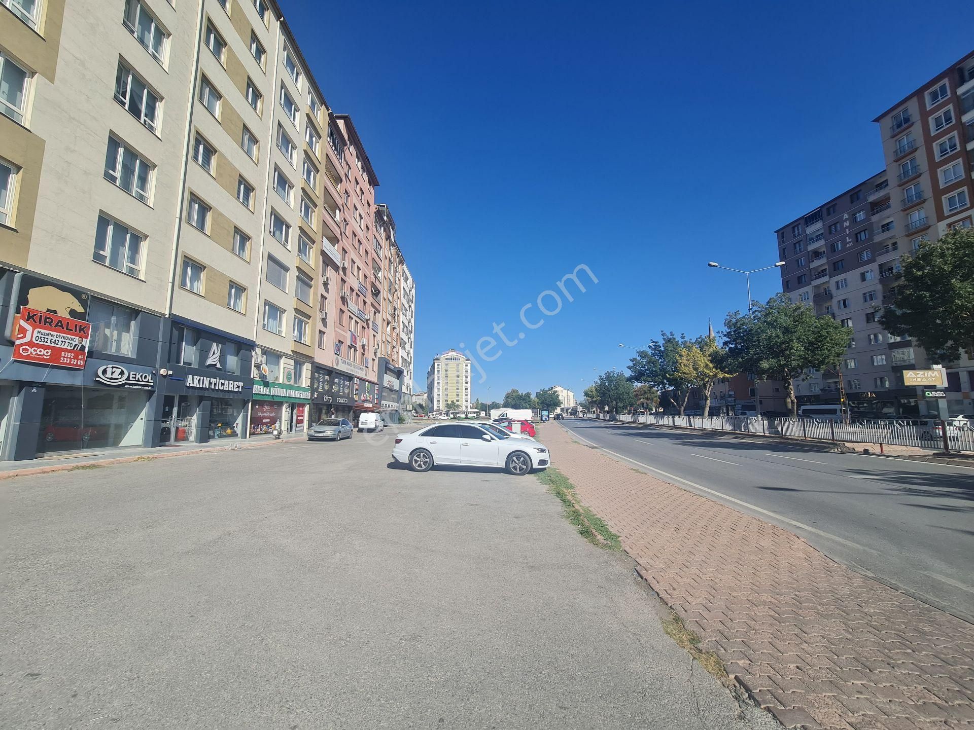 Gülük Mahallesinde Çarşı Merkezinde 3+1, 175m² Satılık Daire - Görsel 17