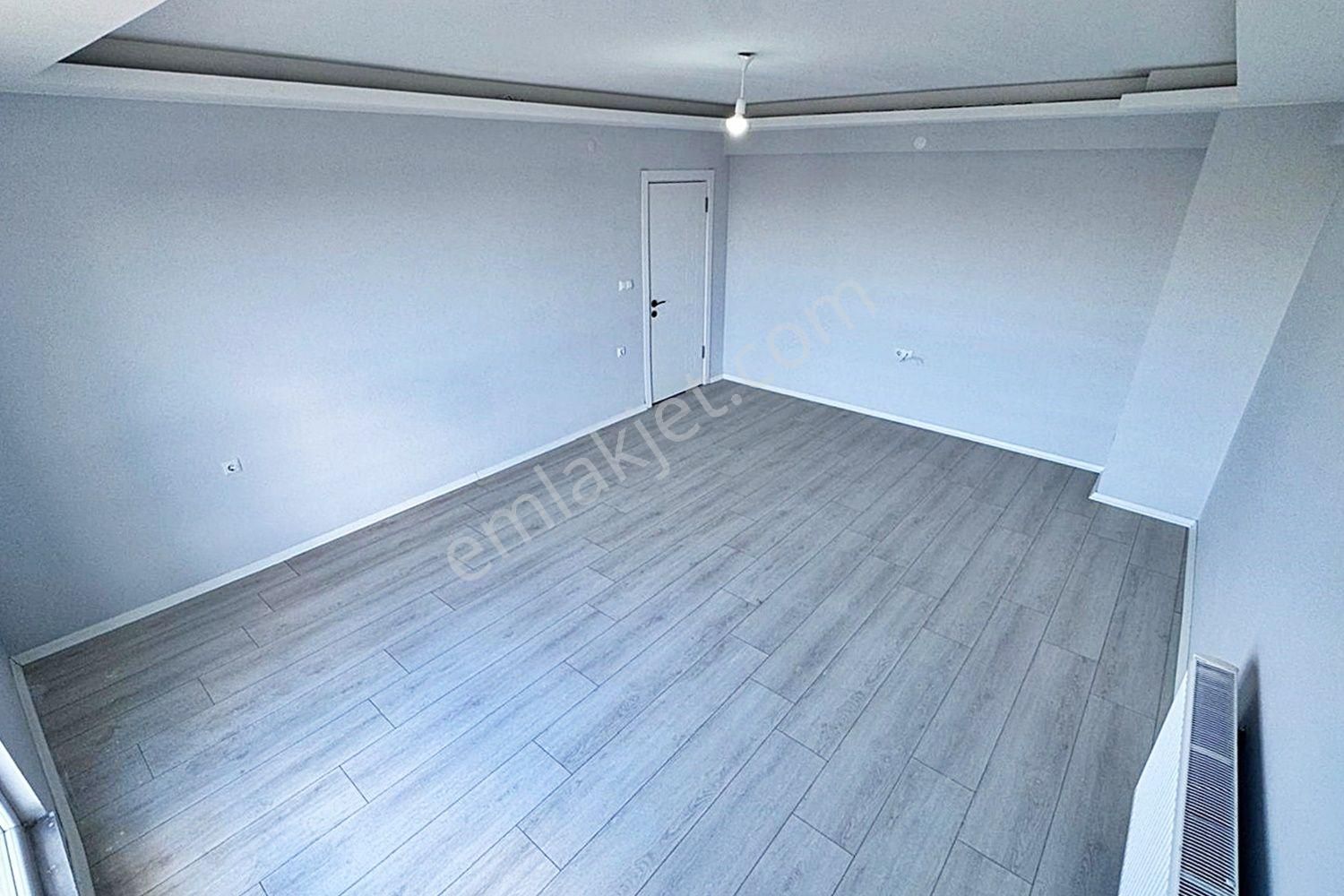 Metin Yapı'dan Site İçerisinde Lüx Geniş Ferah Ebeveyn Banyolu Satılık 2+1 Daire!!! - Görsel 2