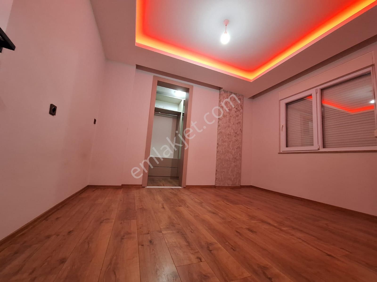 Havuzlu Çocuk Parklı 3+1 İskanlı Giyinme Odası Mevcut Köşe Daire - Görsel 26