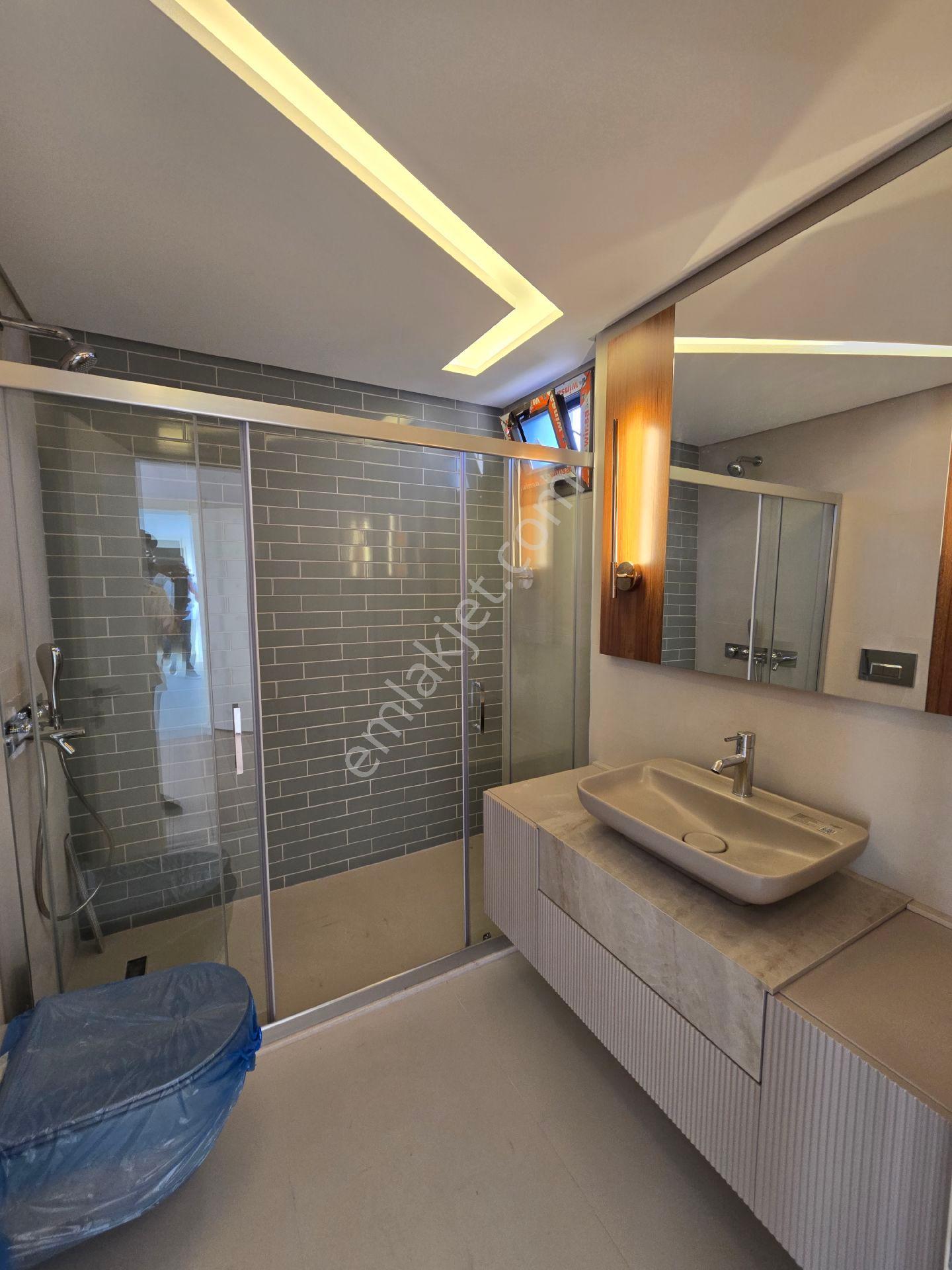 Kuşadası Davutlarda Tek Müstakil Bağımsız Özel Havuzlu 3+1 165m2 Lux Villa - Görsel 31
