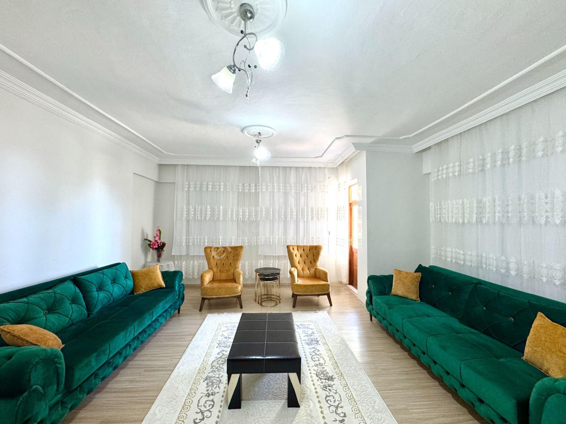 Tramvay Yolu Yakını Asansörlü Geniş Kullanışlı Fırsat 3+1 Daire - Görsel 3