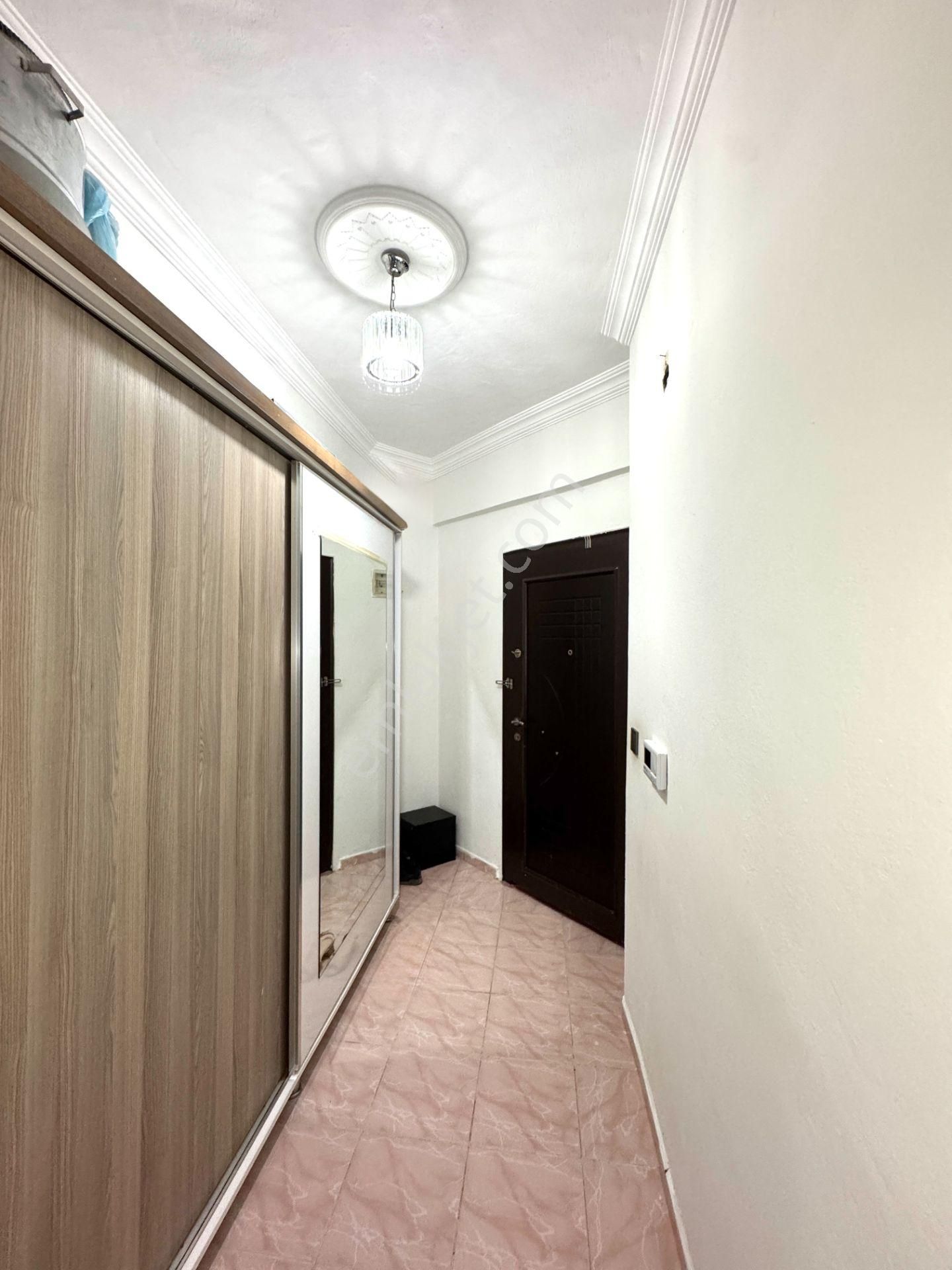 Tramvay Yolu Yakını Asansörlü Geniş Kullanışlı Fırsat 3+1 Daire - Görsel 13