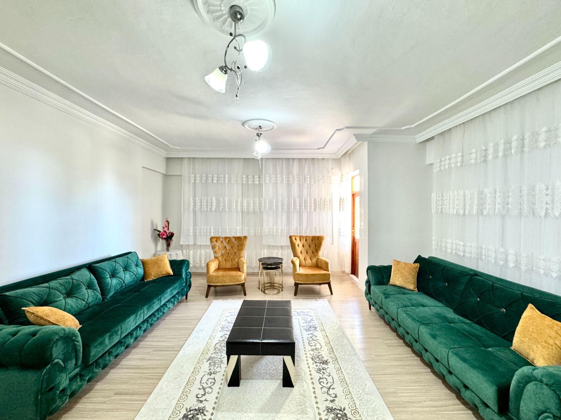 Tramvay Yolu Yakını Asansörlü Geniş Kullanışlı Fırsat 3+1 Daire