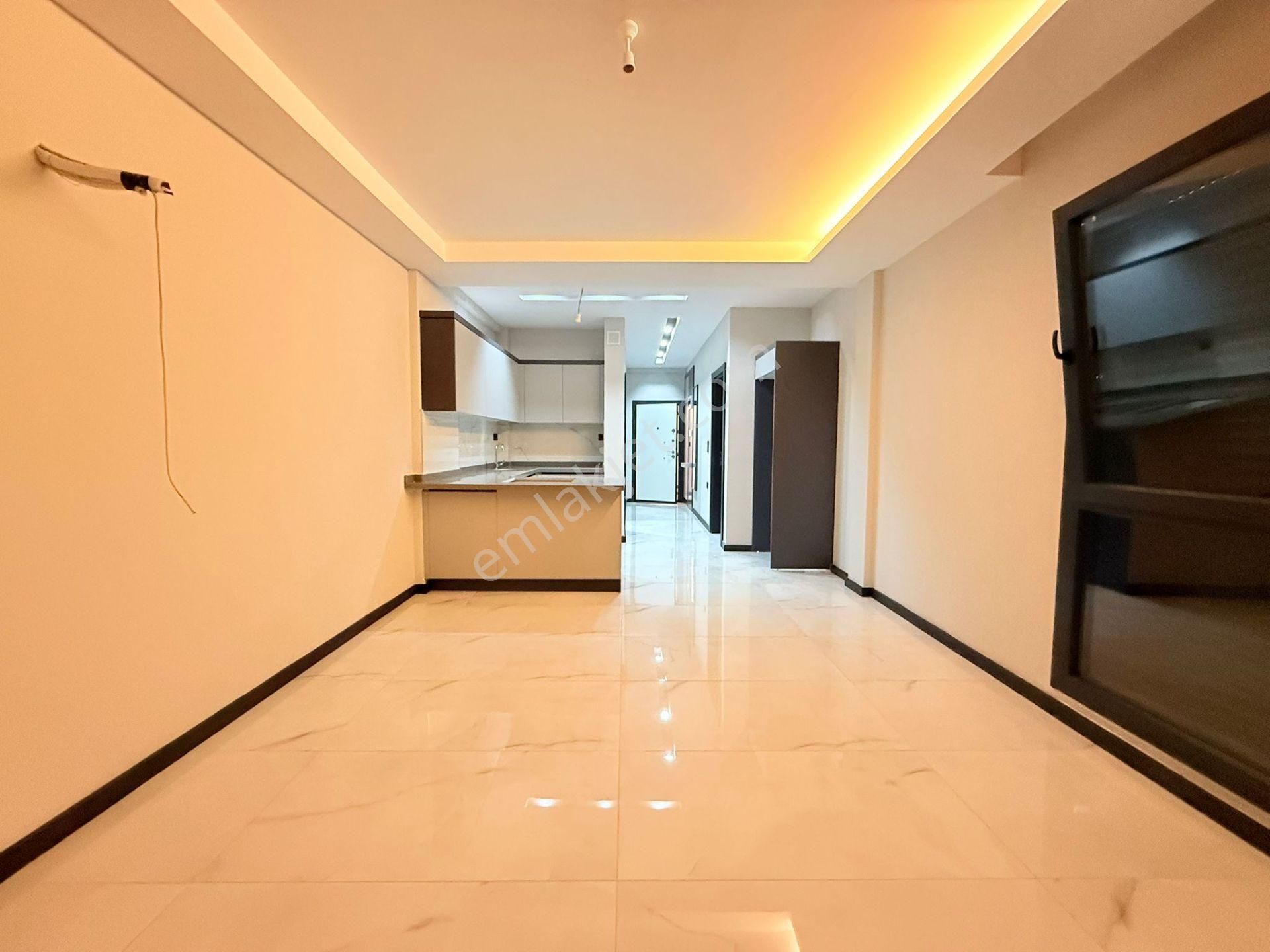 Kuşadasında Satılık-merkezı Konumlu-güvenlık-havuz-bahçe-otopark-yerden Isıtma-lüx-1+1-akıllı Ev - Görsel 12