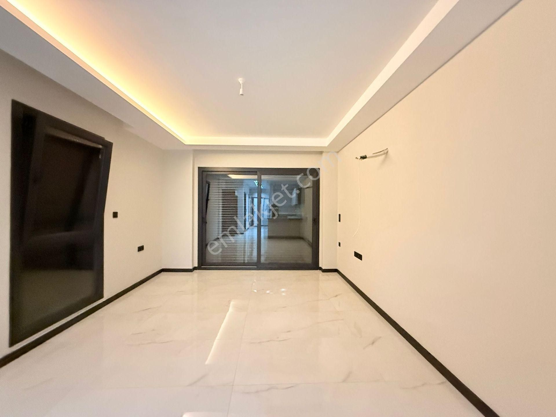 Kuşadasında Satılık-merkezı Konumlu-güvenlık-havuz-bahçe-otopark-yerden Isıtma-lüx-1+1-akıllı Ev - Görsel 11