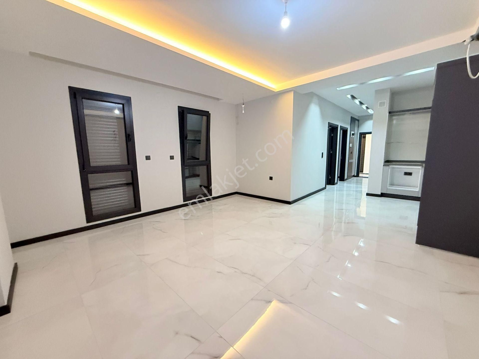 Kuşadasında Satılık-merkezı Konumlu-güvenlık-havuz-bahçe-otopark-yerden Isıtma-lüx-2+1-akıllı Ev - Görsel 34