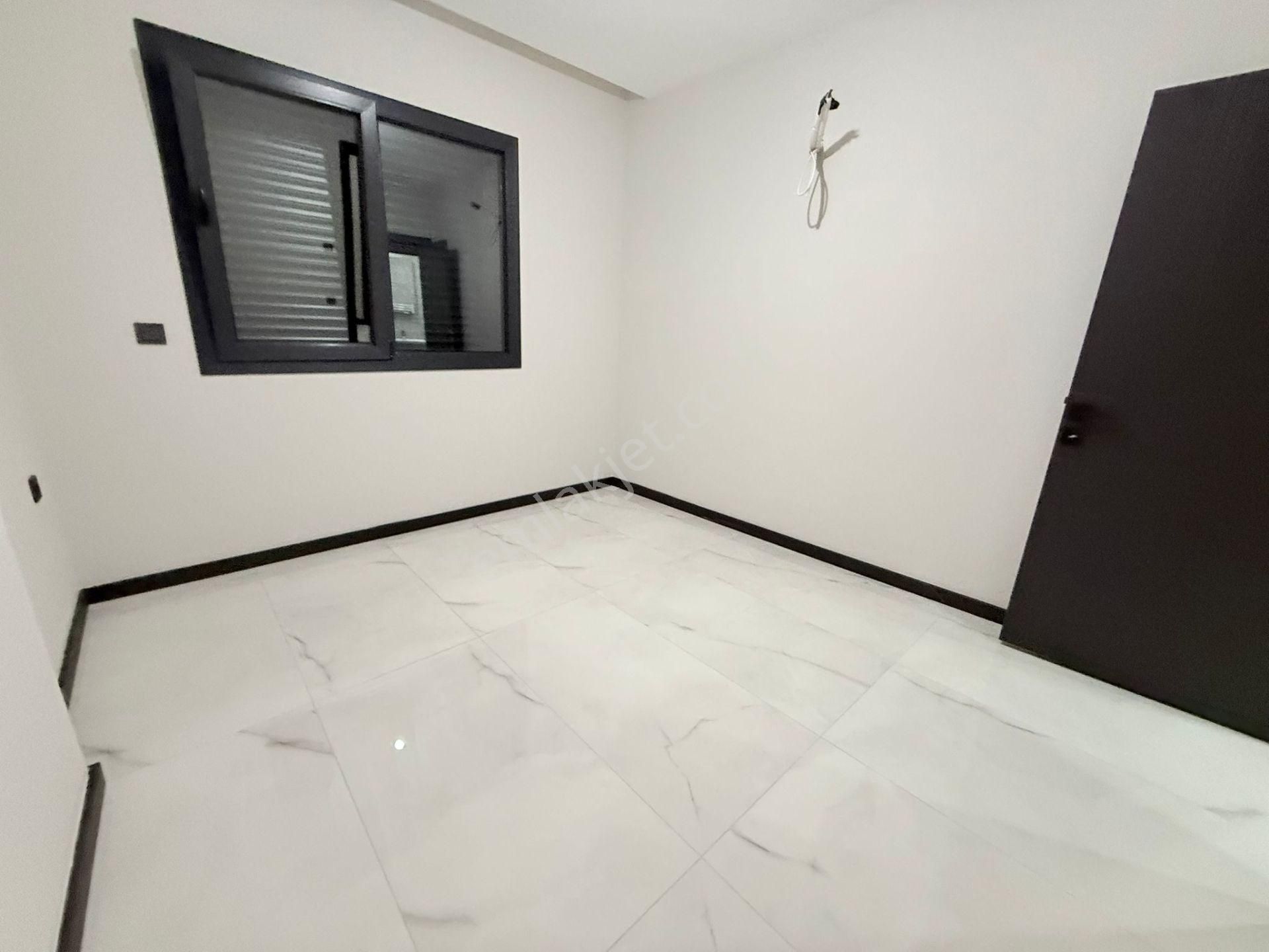 Kuşadasında Satılık-merkezı Konumlu-güvenlık-havuz-bahçe-otopark-yerden Isıtma-lüx-2+1-akıllı Ev - Görsel 15