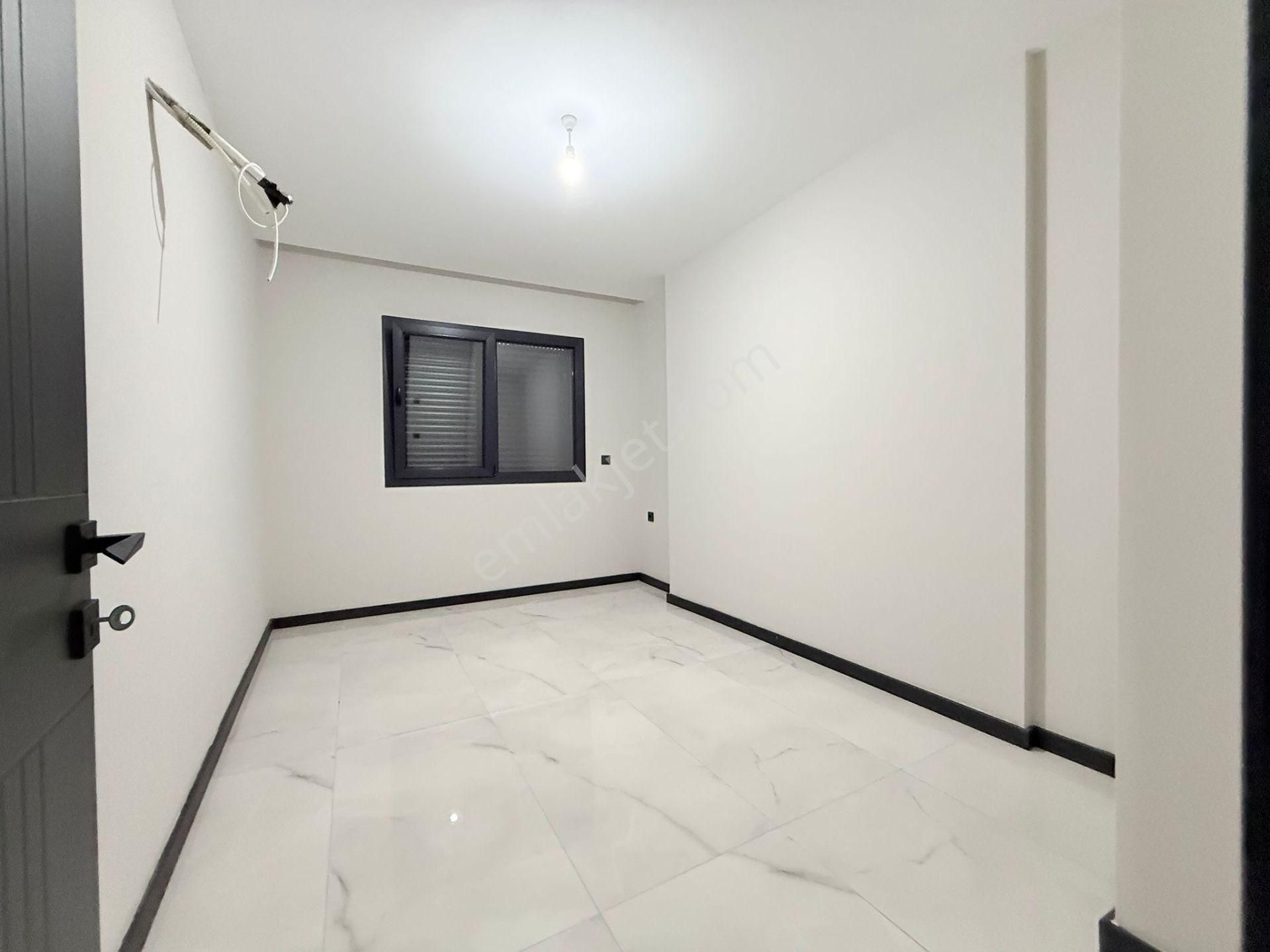 Kuşadasında Satılık-merkezı Konumlu-güvenlık-havuz-bahçe-otopark-yerden Isıtma-lüx-2+1-akıllı Ev - Görsel 29